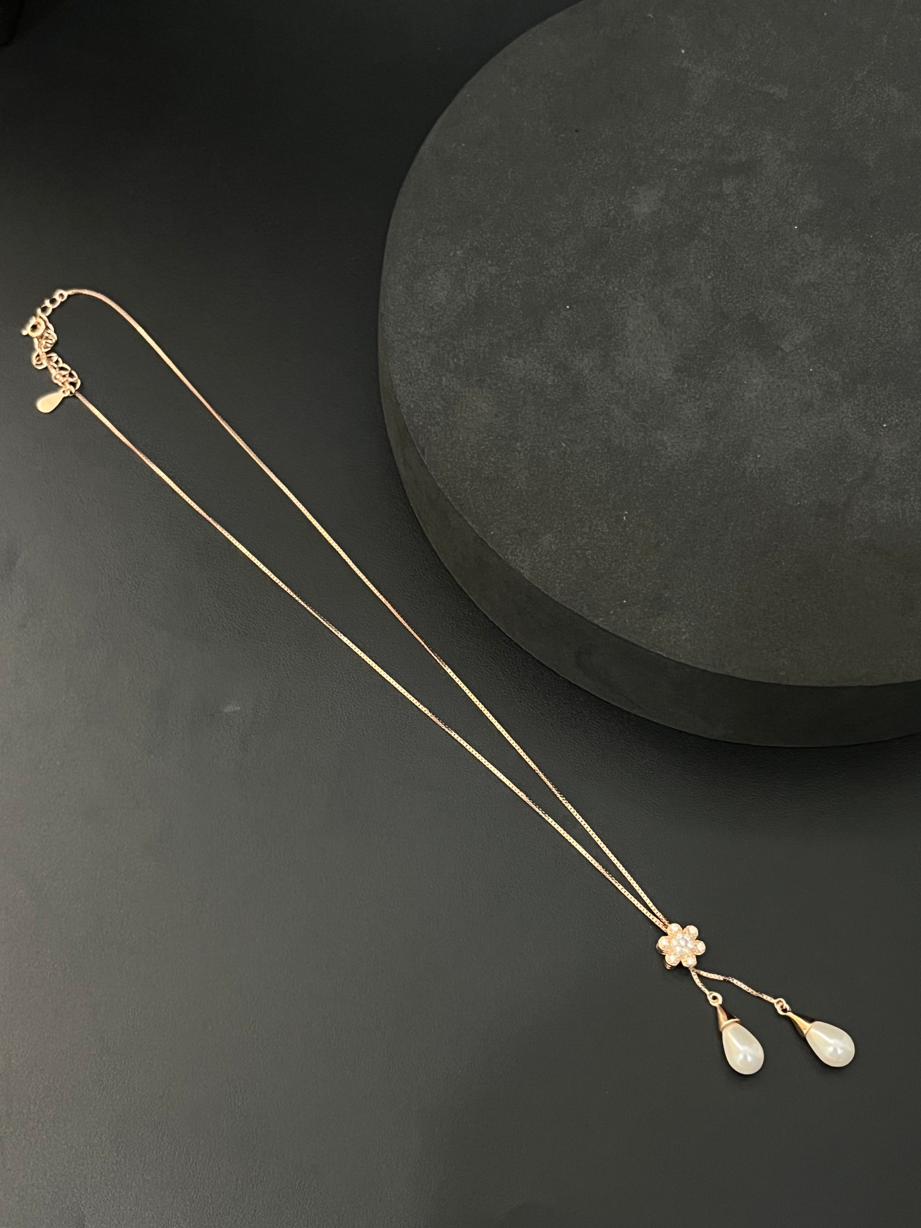 Silver Ladies Pendant Chain Floral Rg