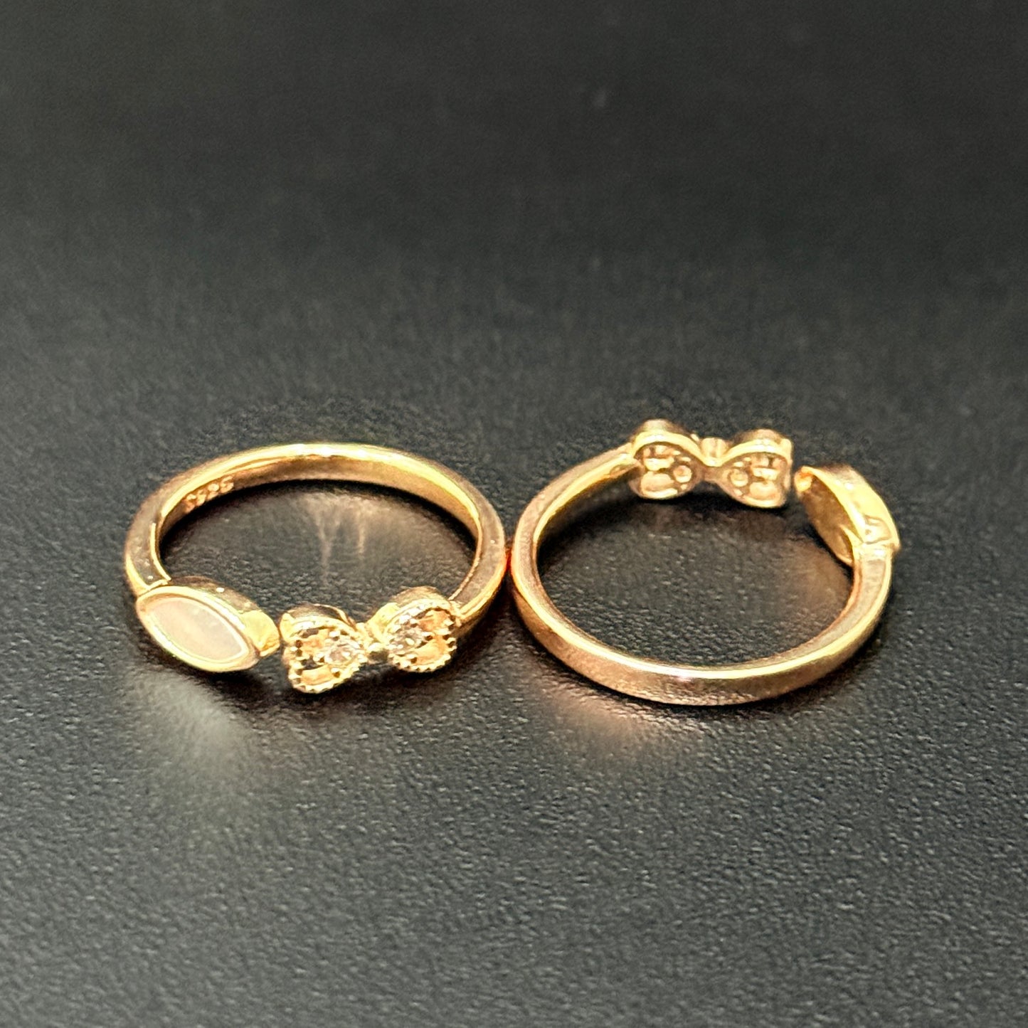 Silver Ladies Toe Rings 2 Hearts RG