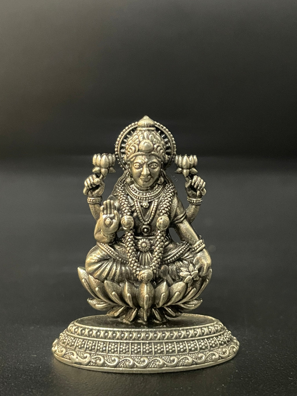 Silver Antique Lakshmi Idol i2 925