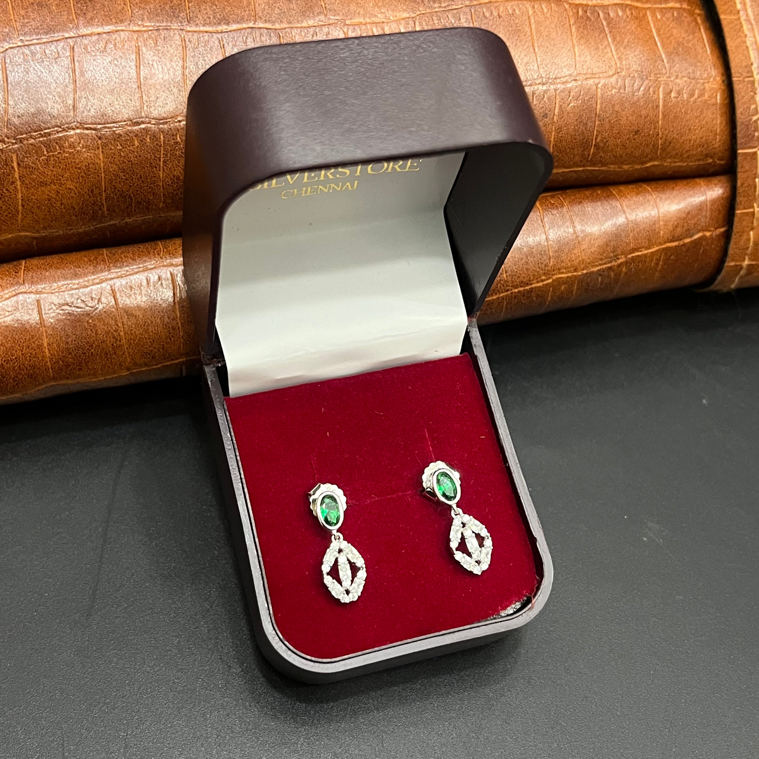 Silver Ladies Pendant Chain Set Green Crystal Floral Drop 925