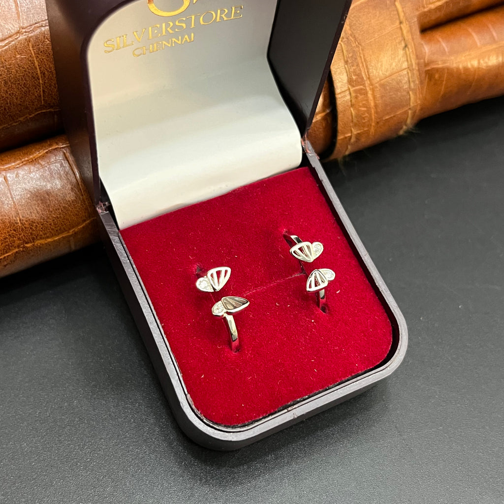 Silver Ladies Toe Rings Butterfly Lines 925