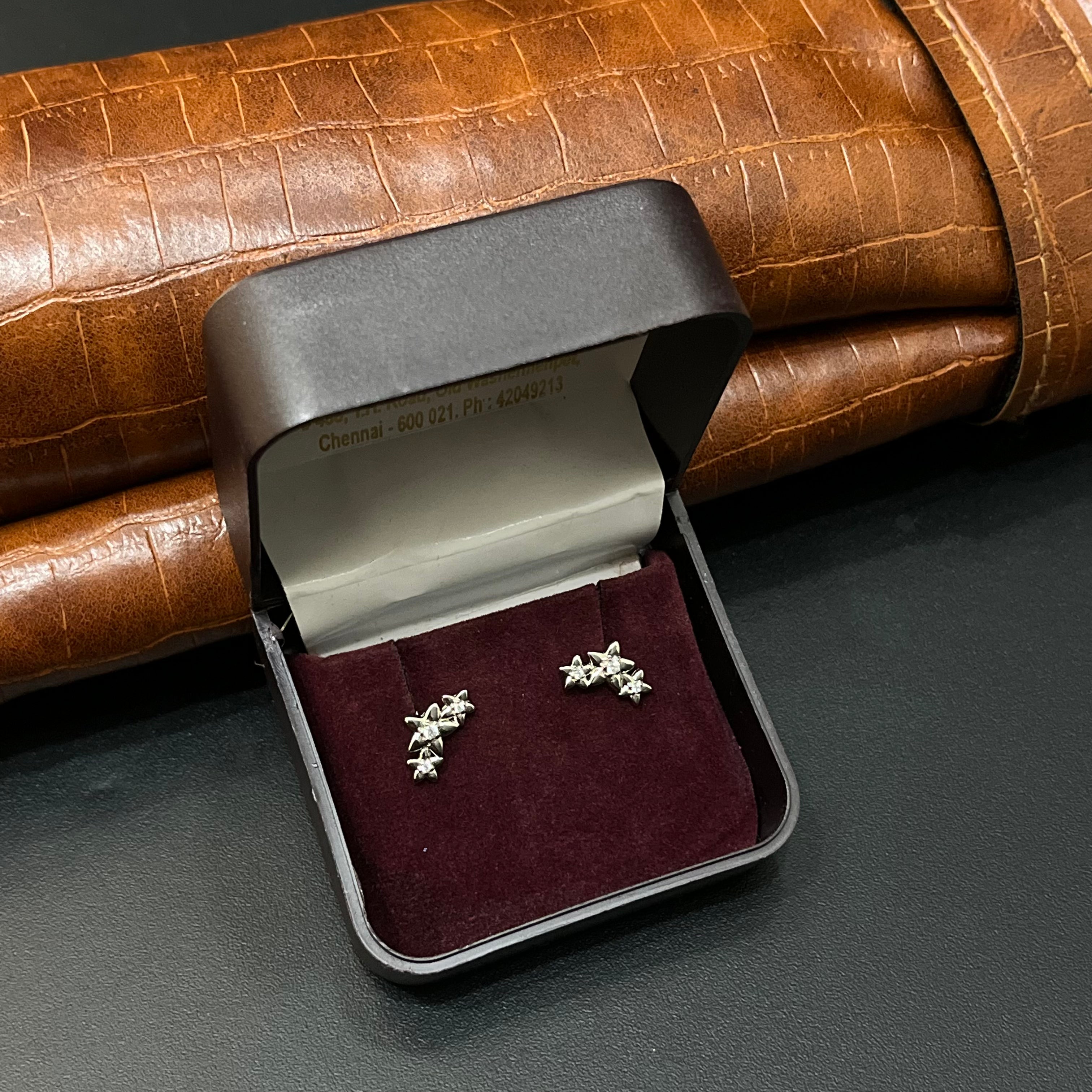 Silver Second Studs 3stars SS