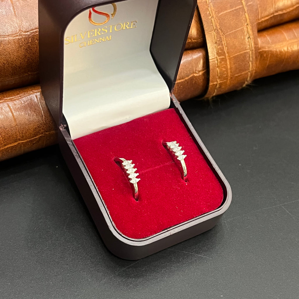 Silver Ladies Toe Rings White V Cut Stones 925