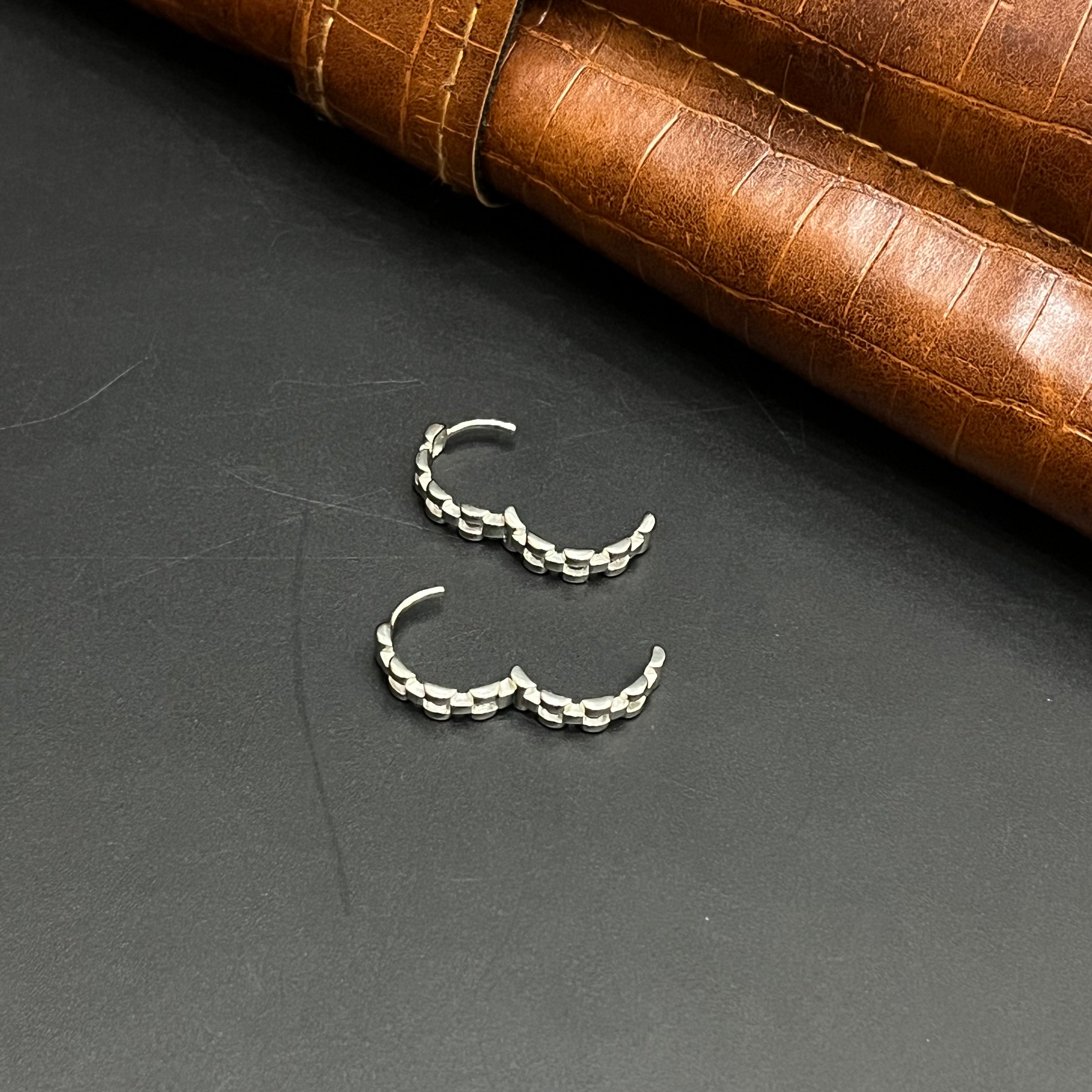 Silver Ladies Earring Crescent Bead Hoops 925