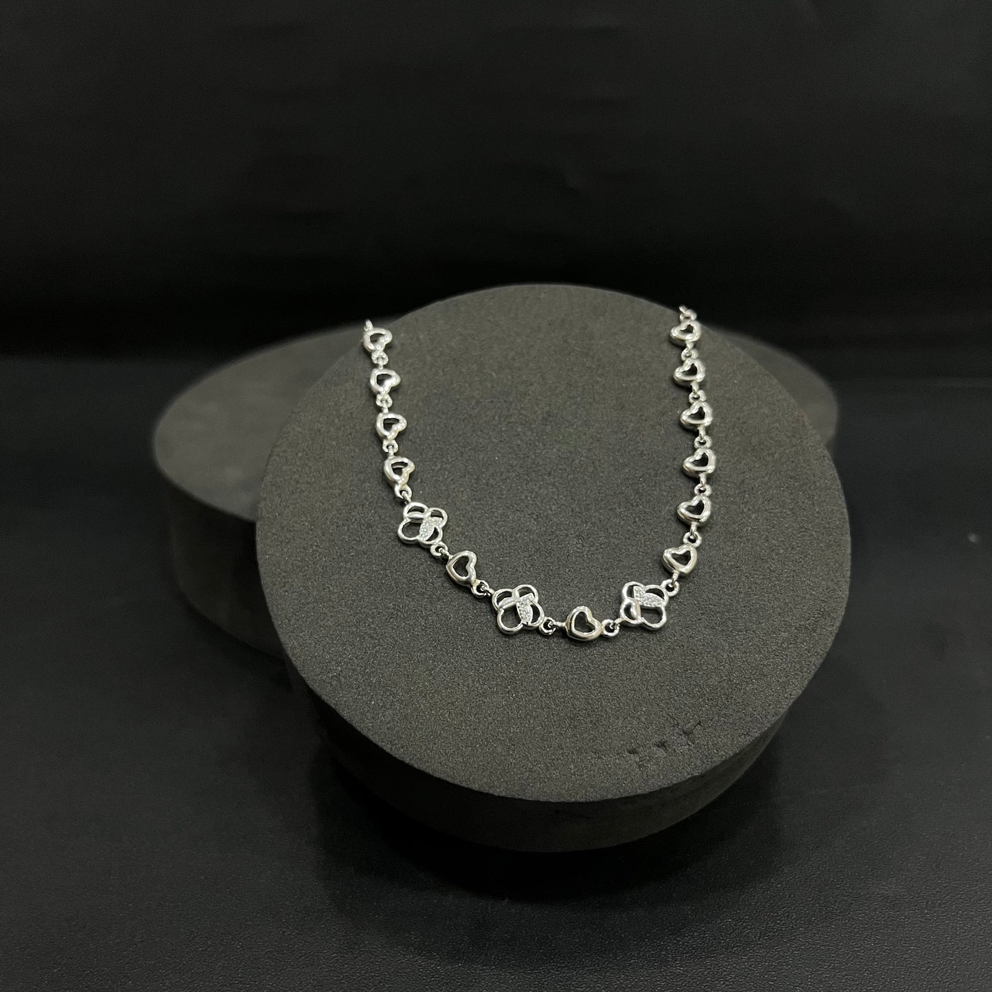 Silver Ladies Bracelet Chic Loop