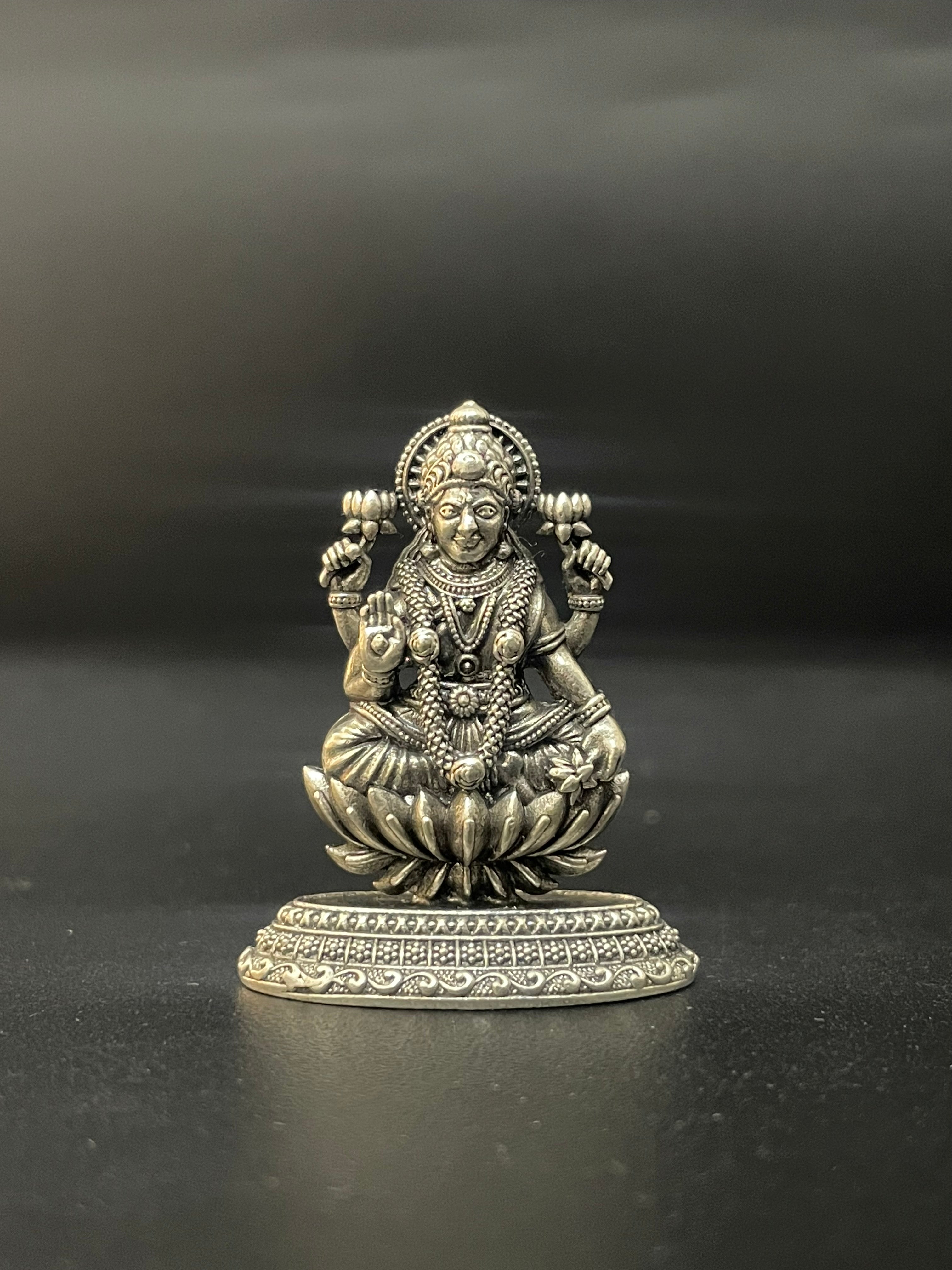 Silver Antique Lakshmi Idol i2 925