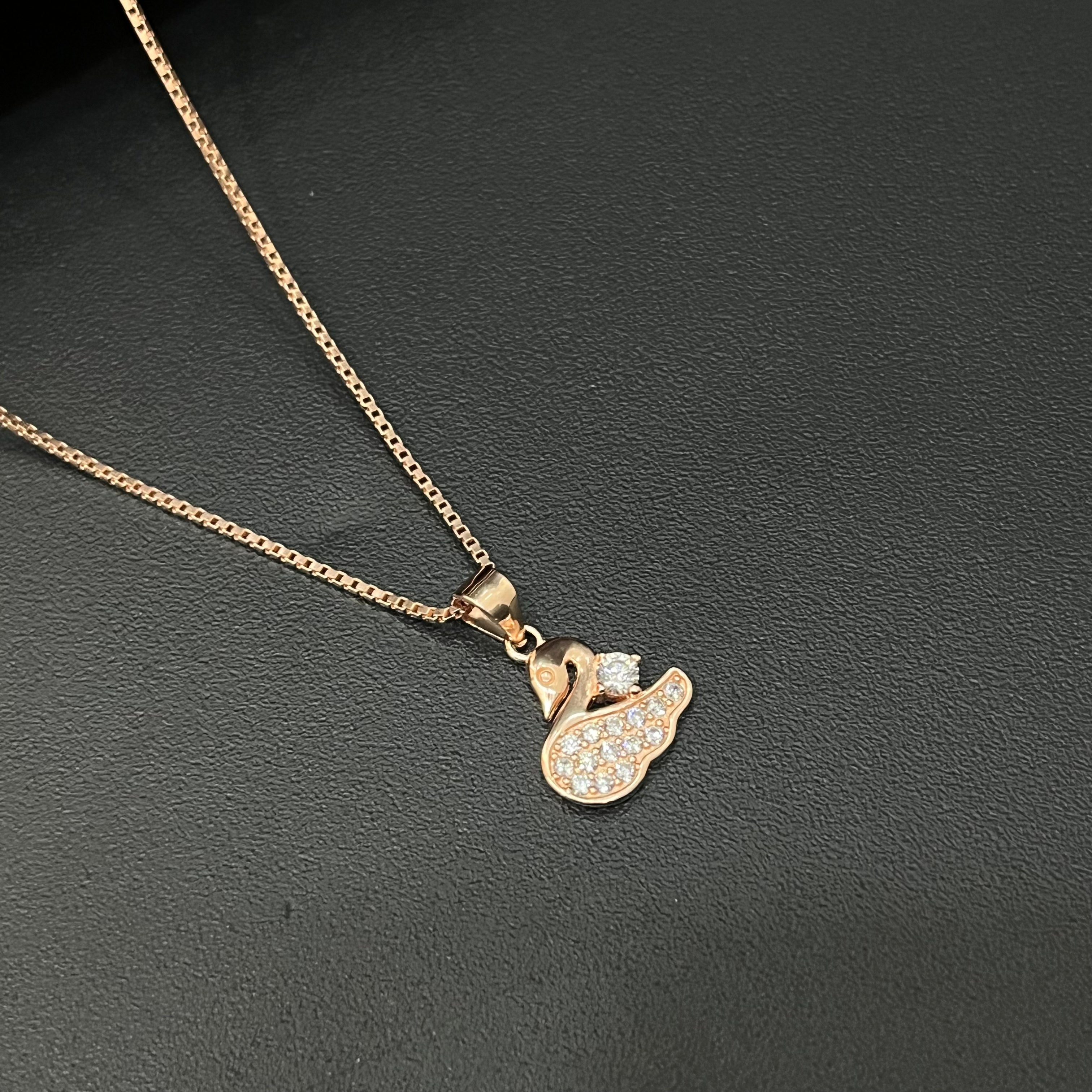 Silver Ladies Chain Swan Iconic rosegold