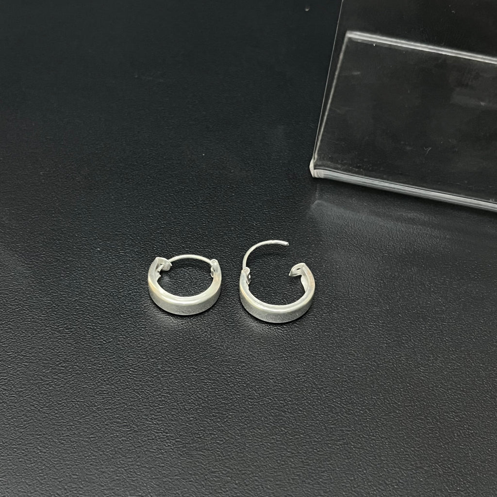 Silver Mens Earrings Bali 10mm
