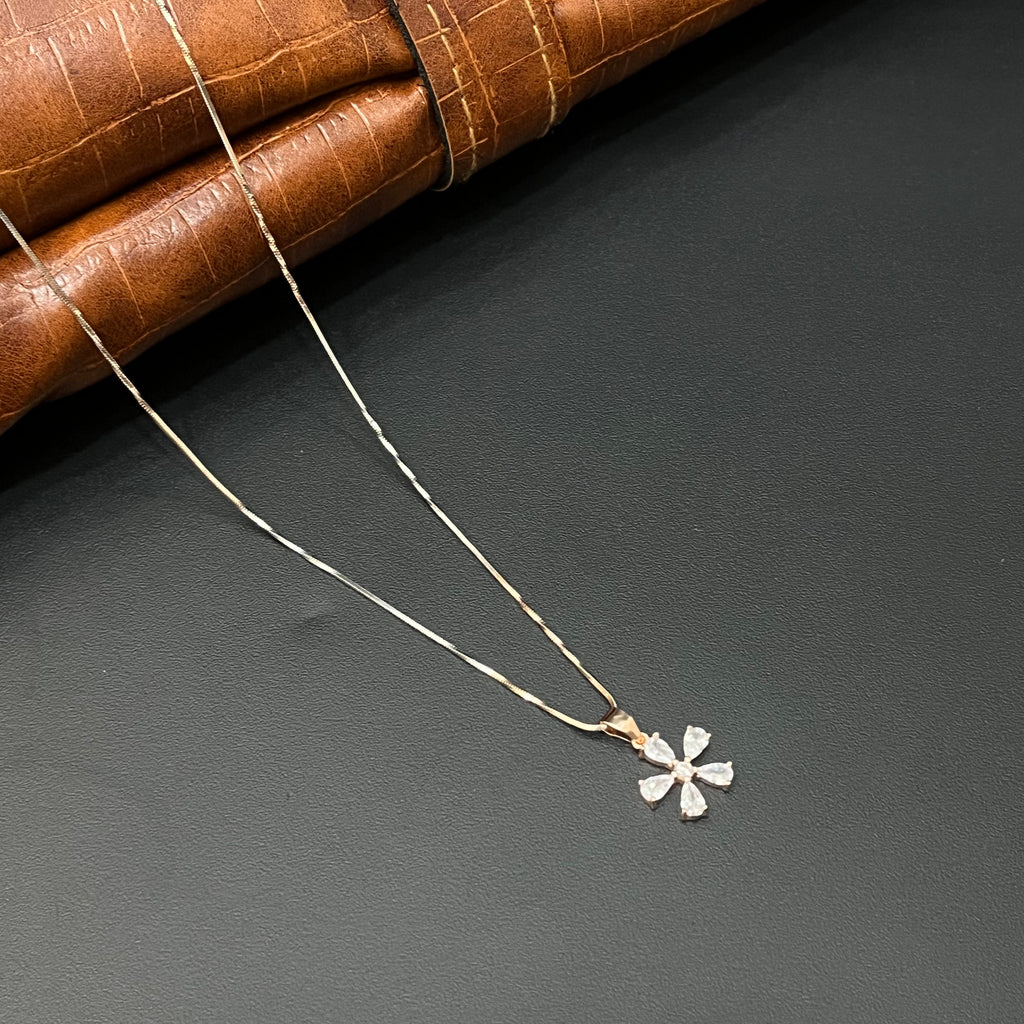 Silver Ladies Chain Petal Rosegold