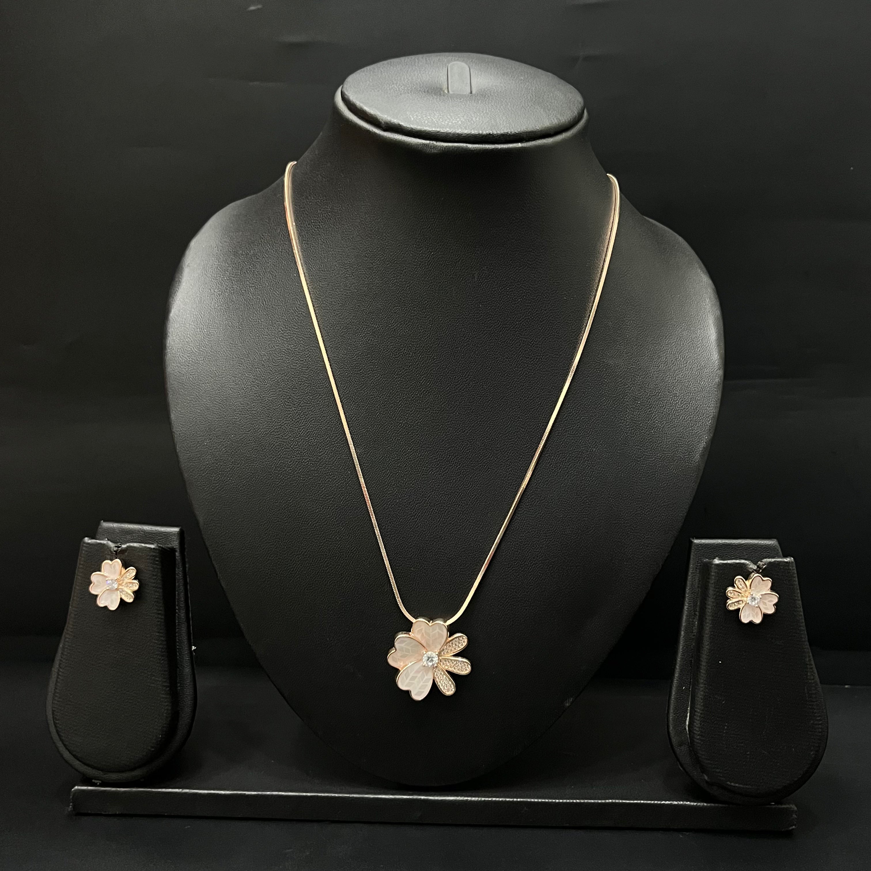 Silver Ladies Pendant Chain Flower Petals Rosegold