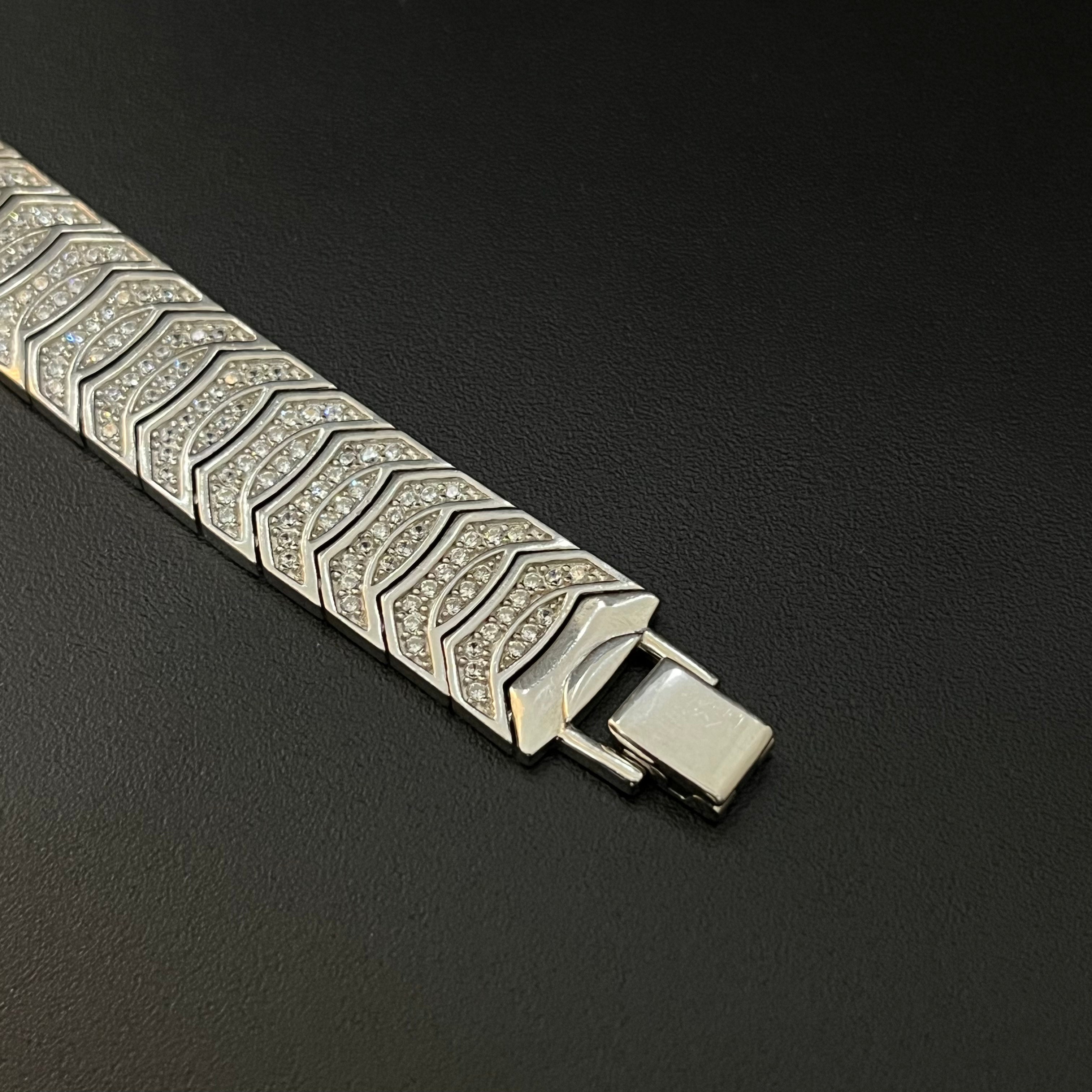 Silver Mens Watch American Diamond Limited Edition Series QUARTZ