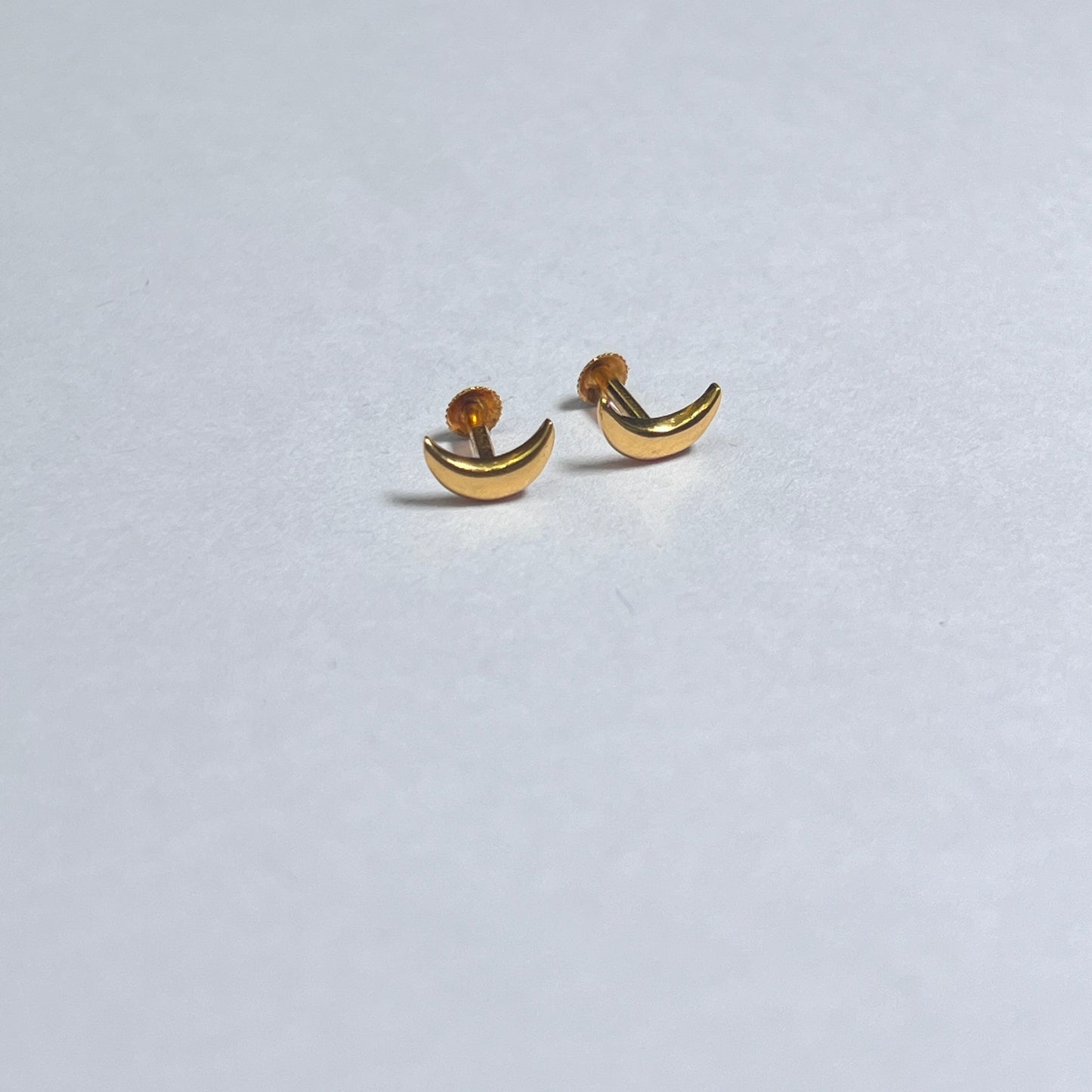 Gold Studs Moon Plain