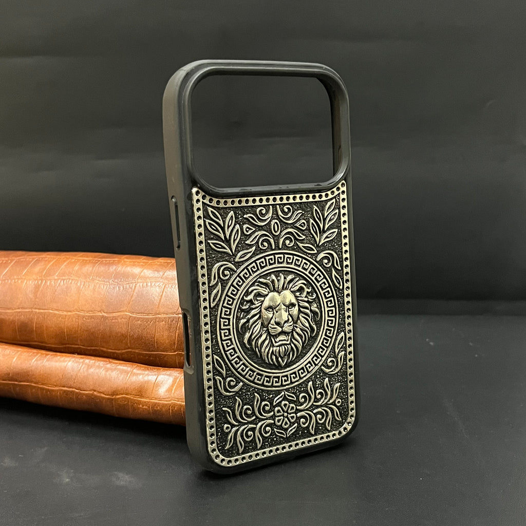 Silver IPhone 17 Pro Lion Back Case 925