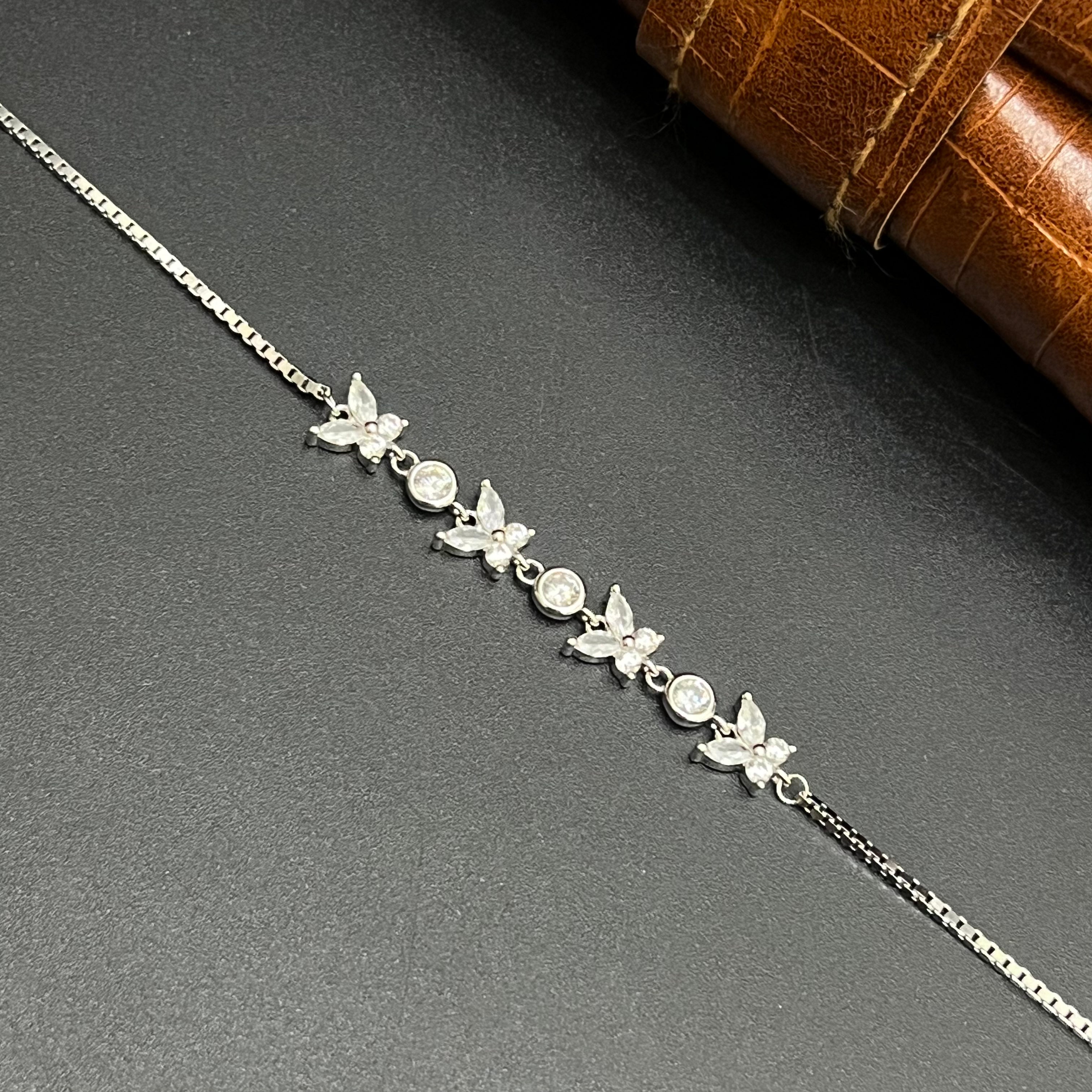 Silver Ladies Bracelet Blooming Flower Solitaire Stones 925