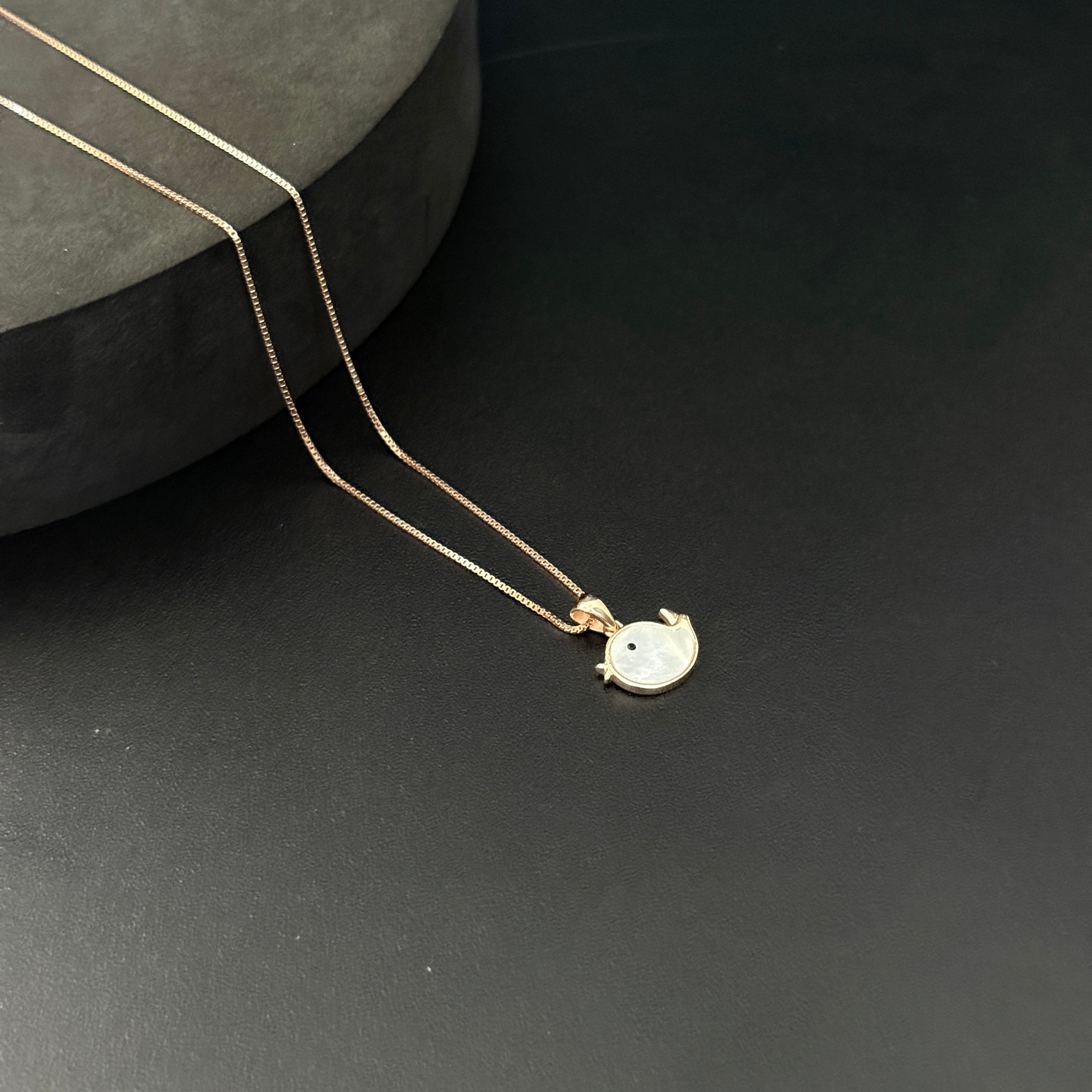 Ladies Dolphin Pendant