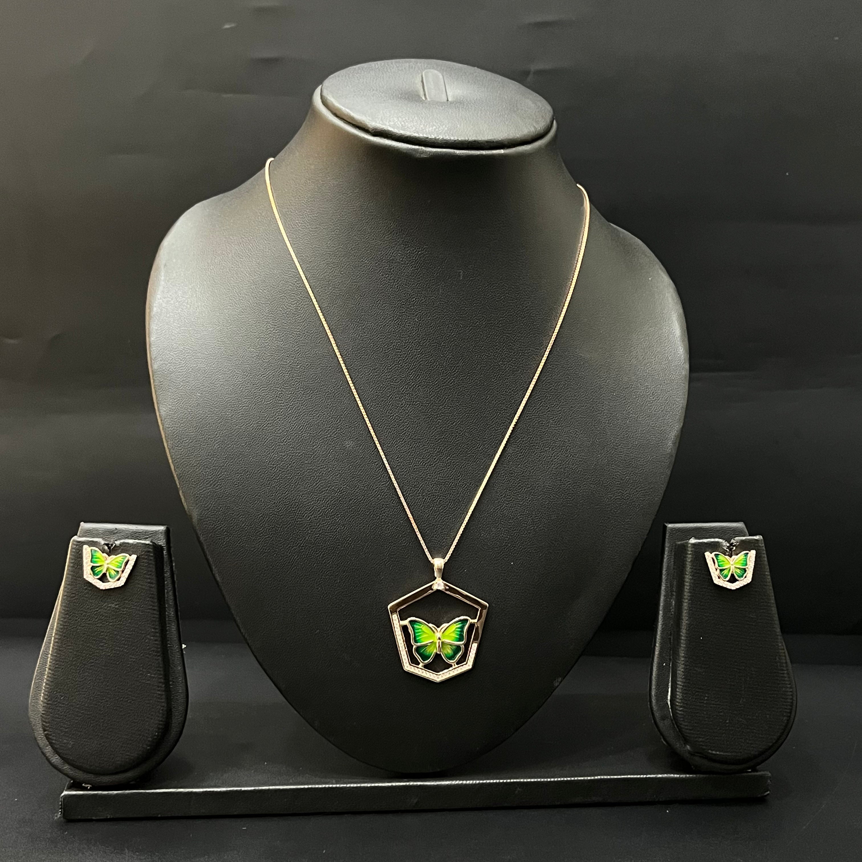 Silver Ladies Pendant Chain Butterfly Green