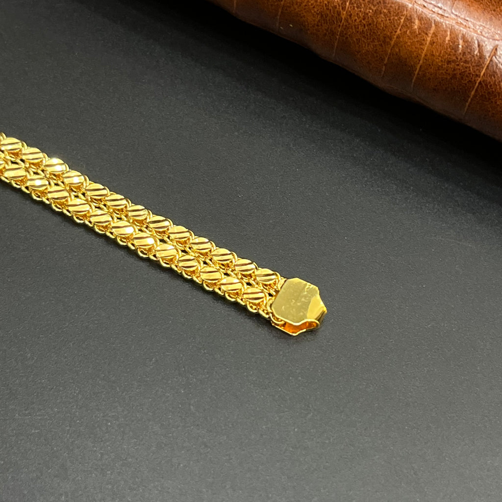 pending bracelet PHOTO