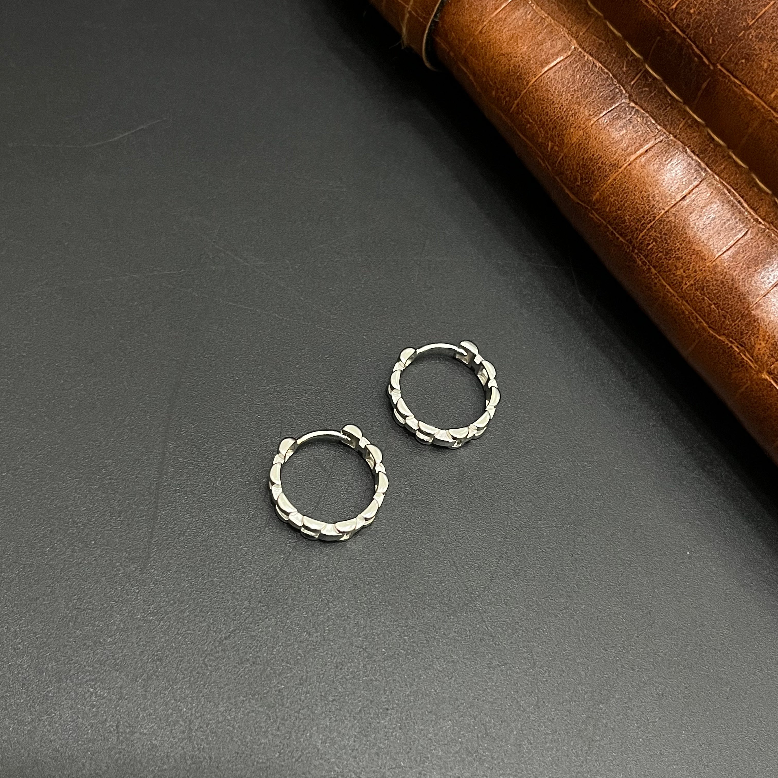 Silver Ladies Earring Crescent Bead Hoops 925