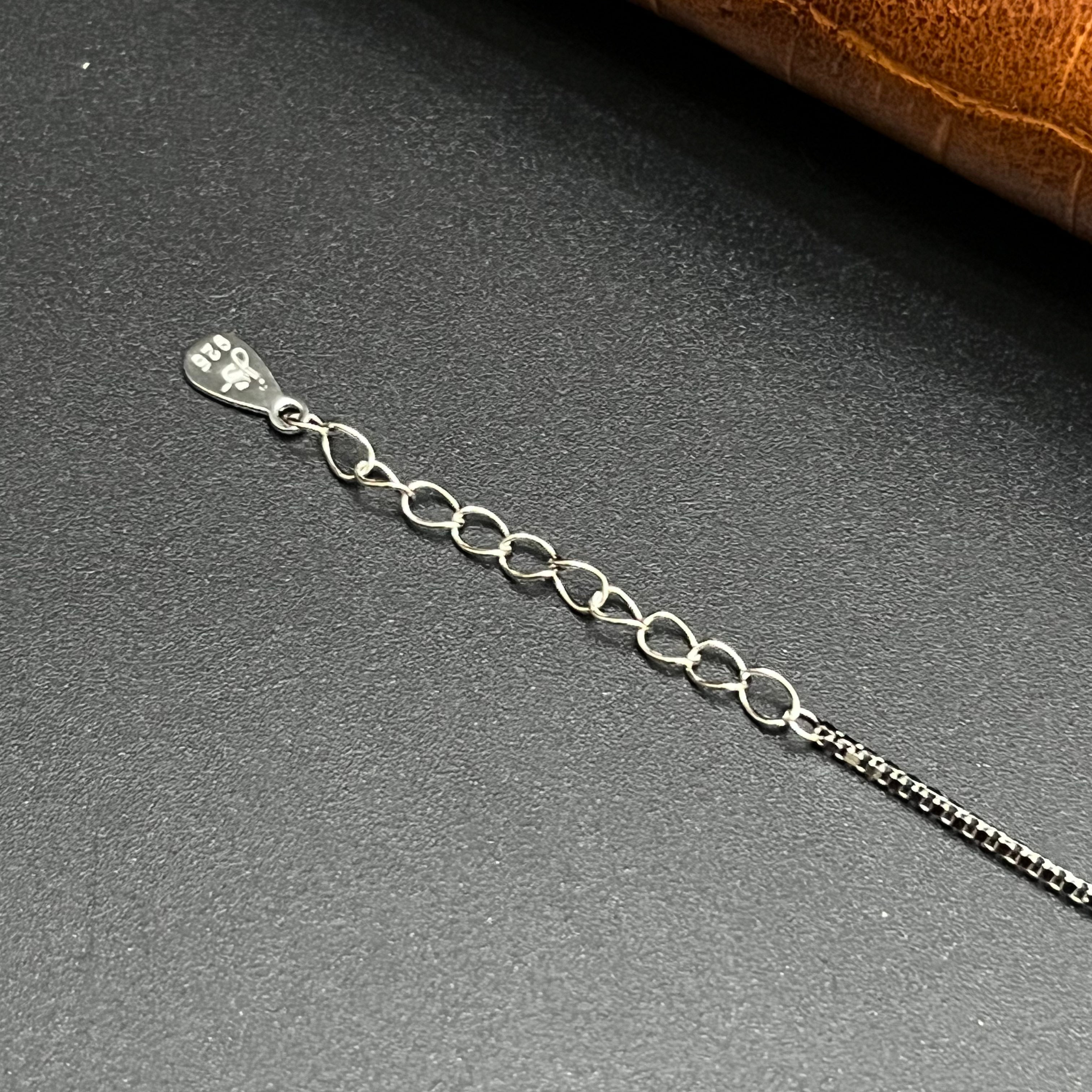 Silver Ladies Bracelet Royal White Leaf Charm 925