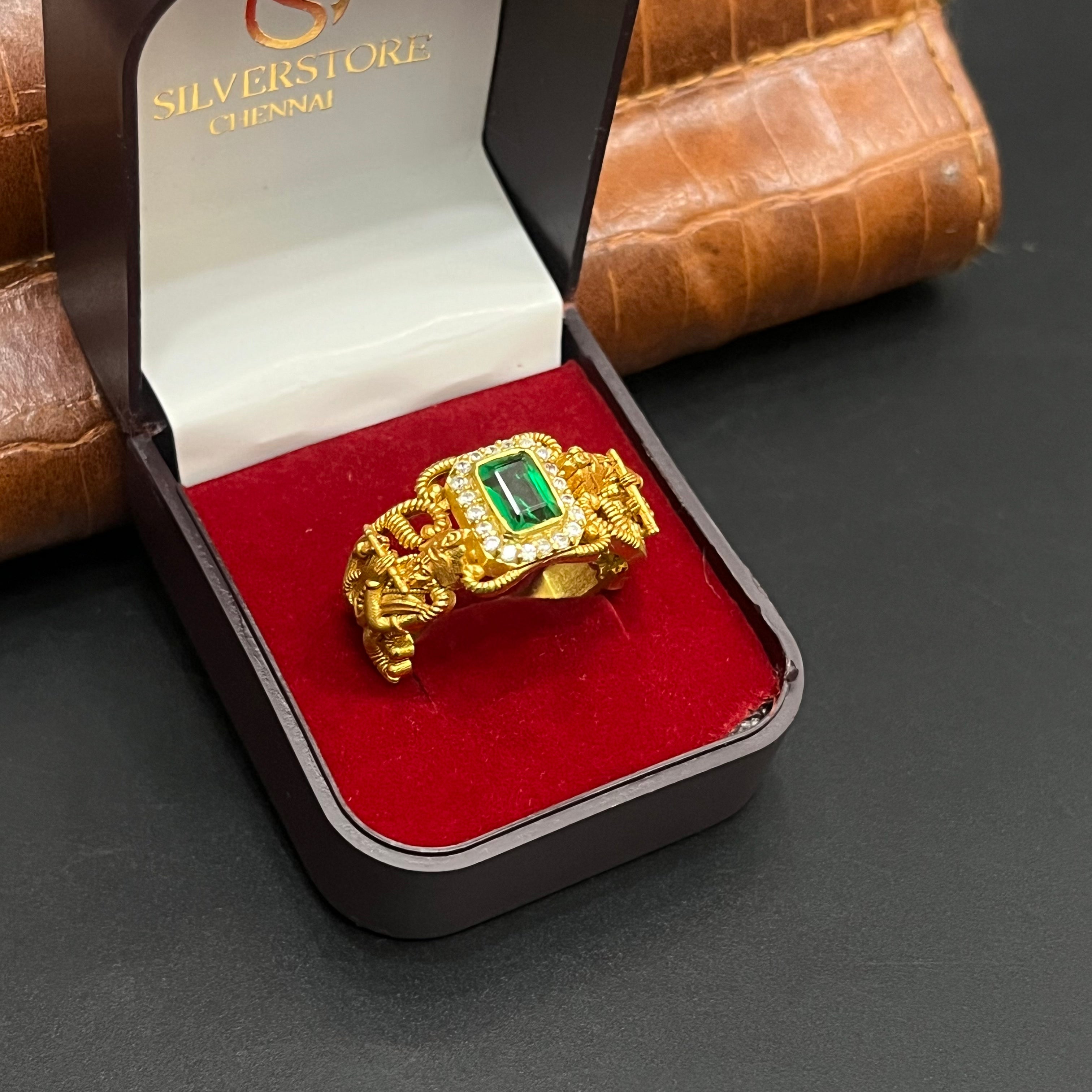 Silver Mens Ring Traditional Antique Emerald Green Lord Krishna Art Gold Finish M01 925