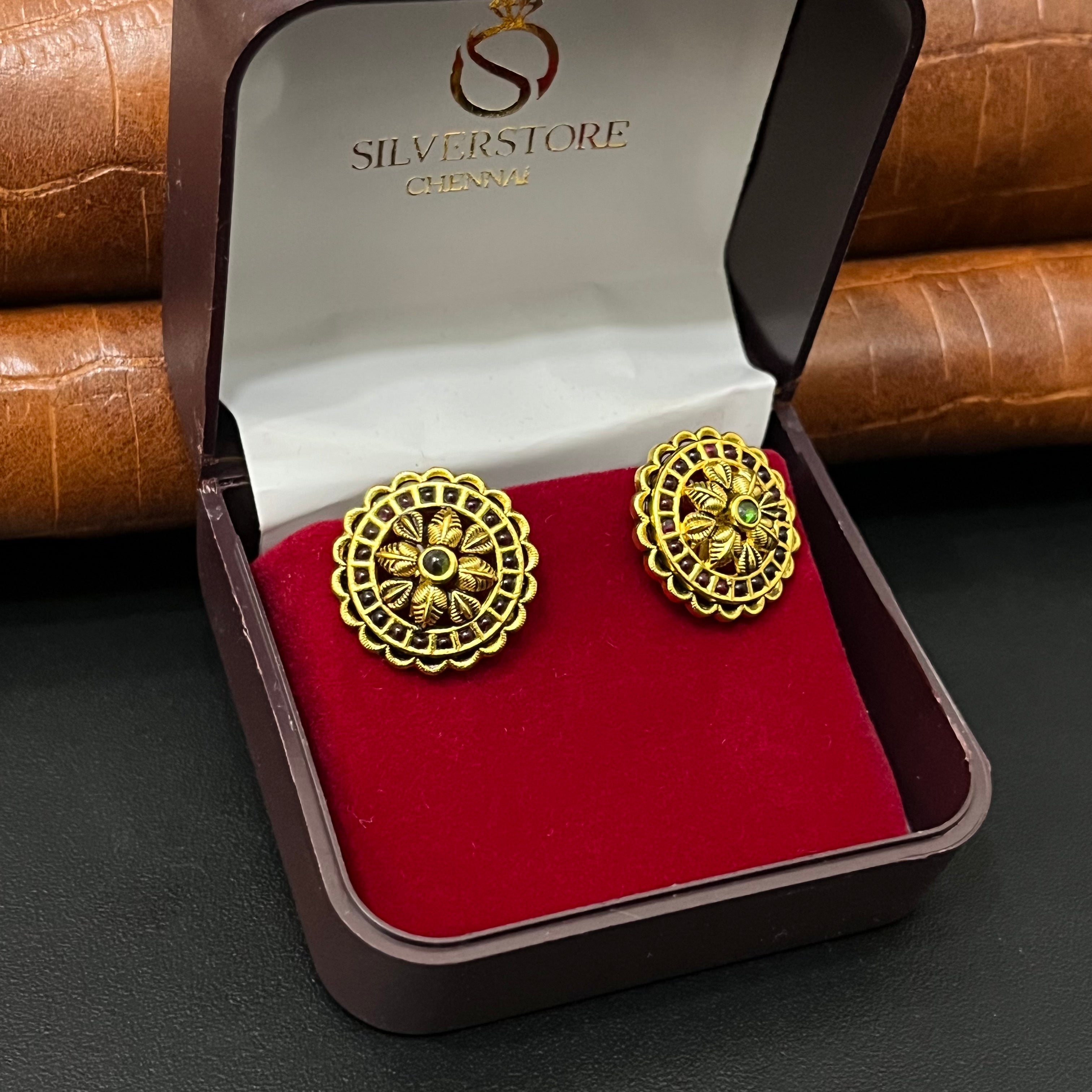 Silver Stud Round Antique Gold Finsihed 925 2
