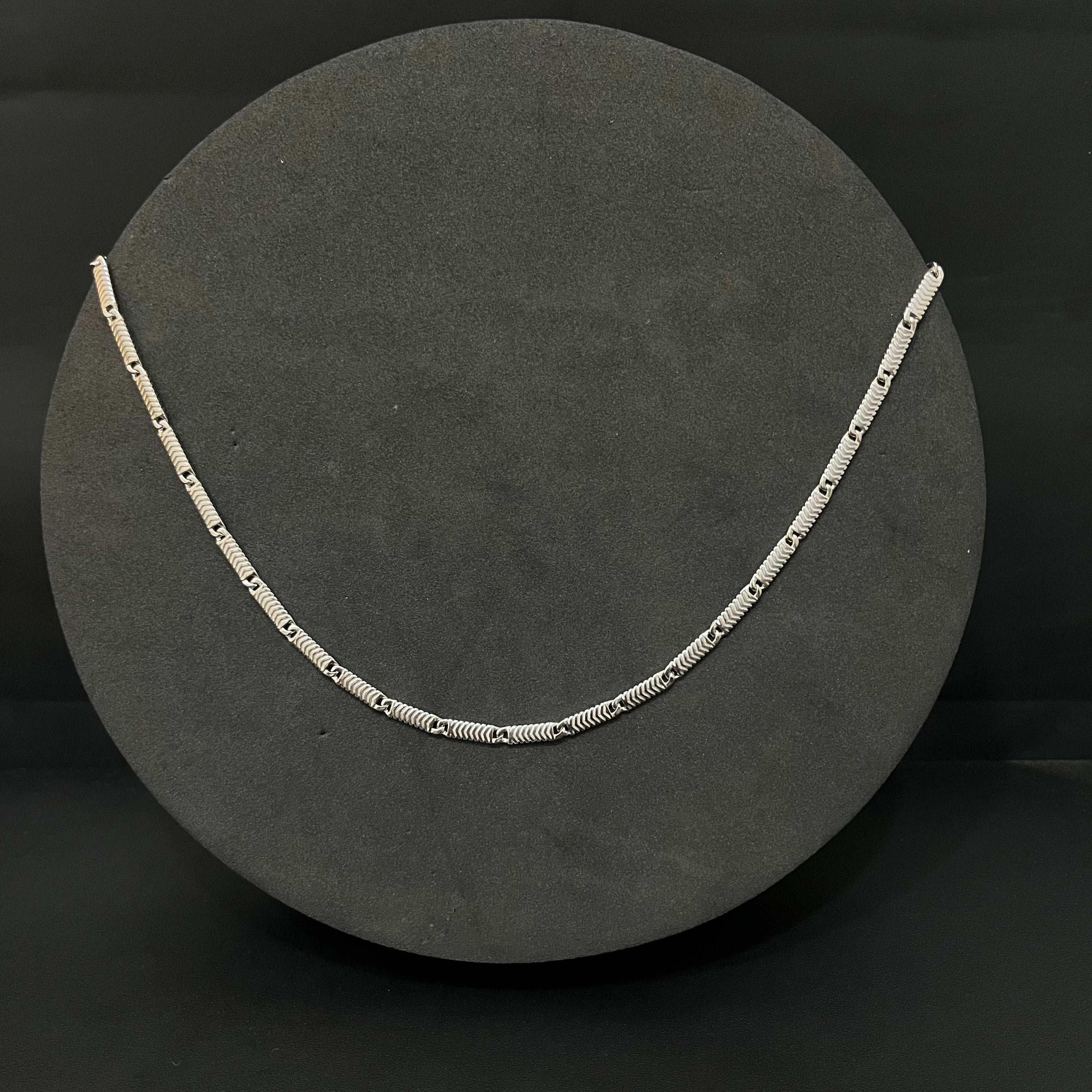 Silver Mens Chain Flat Line