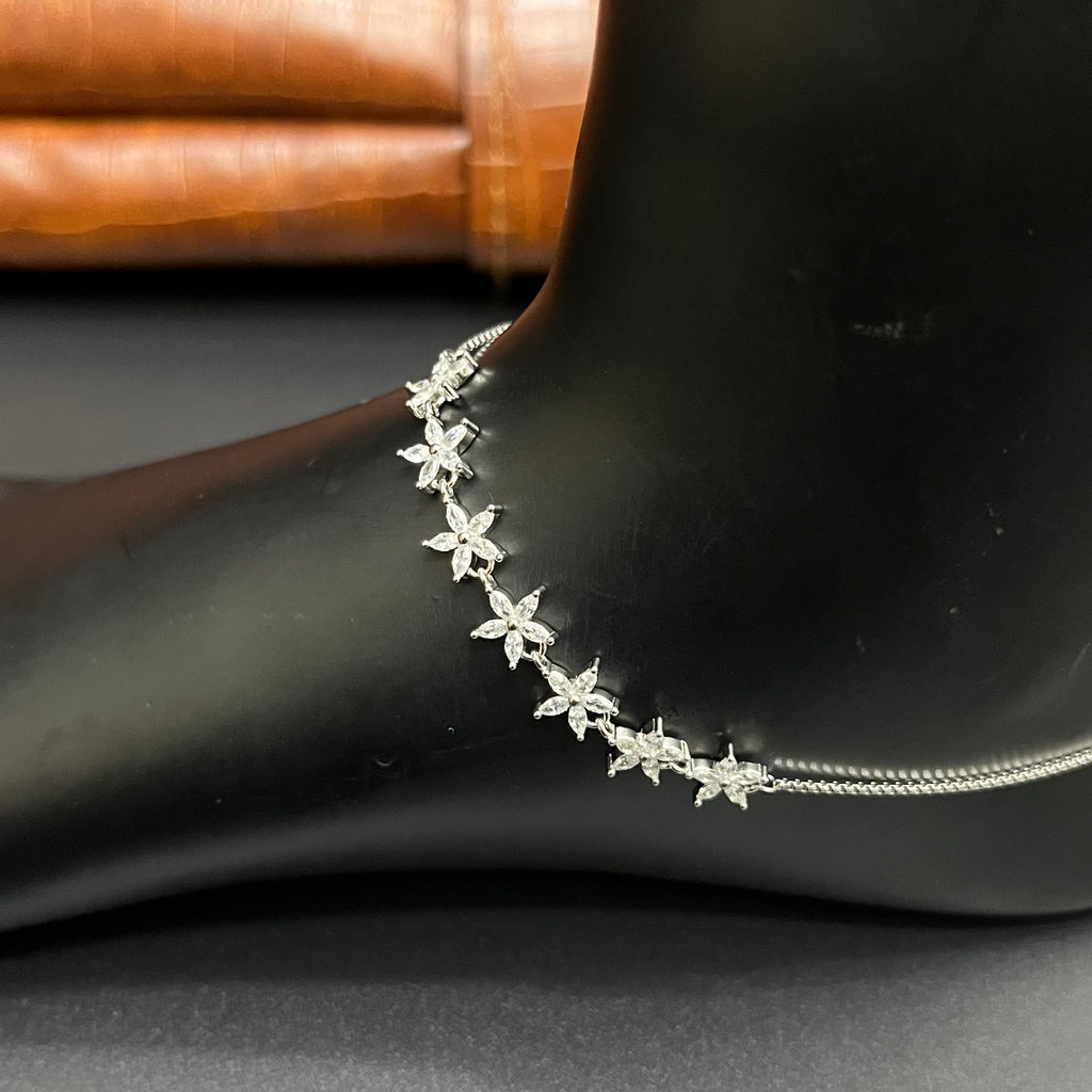 Silver Ladies Anklet Graceful Blossom Luxe M02 925
