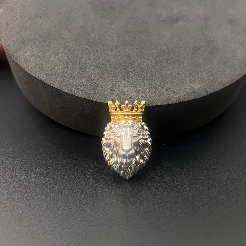 Silver Mens Brooch King’s Crown Lion 925