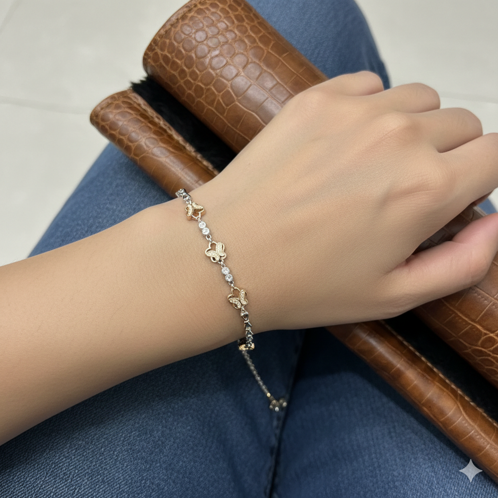 Silver Ladies Bracelet 3 Fower Bow Two Finish