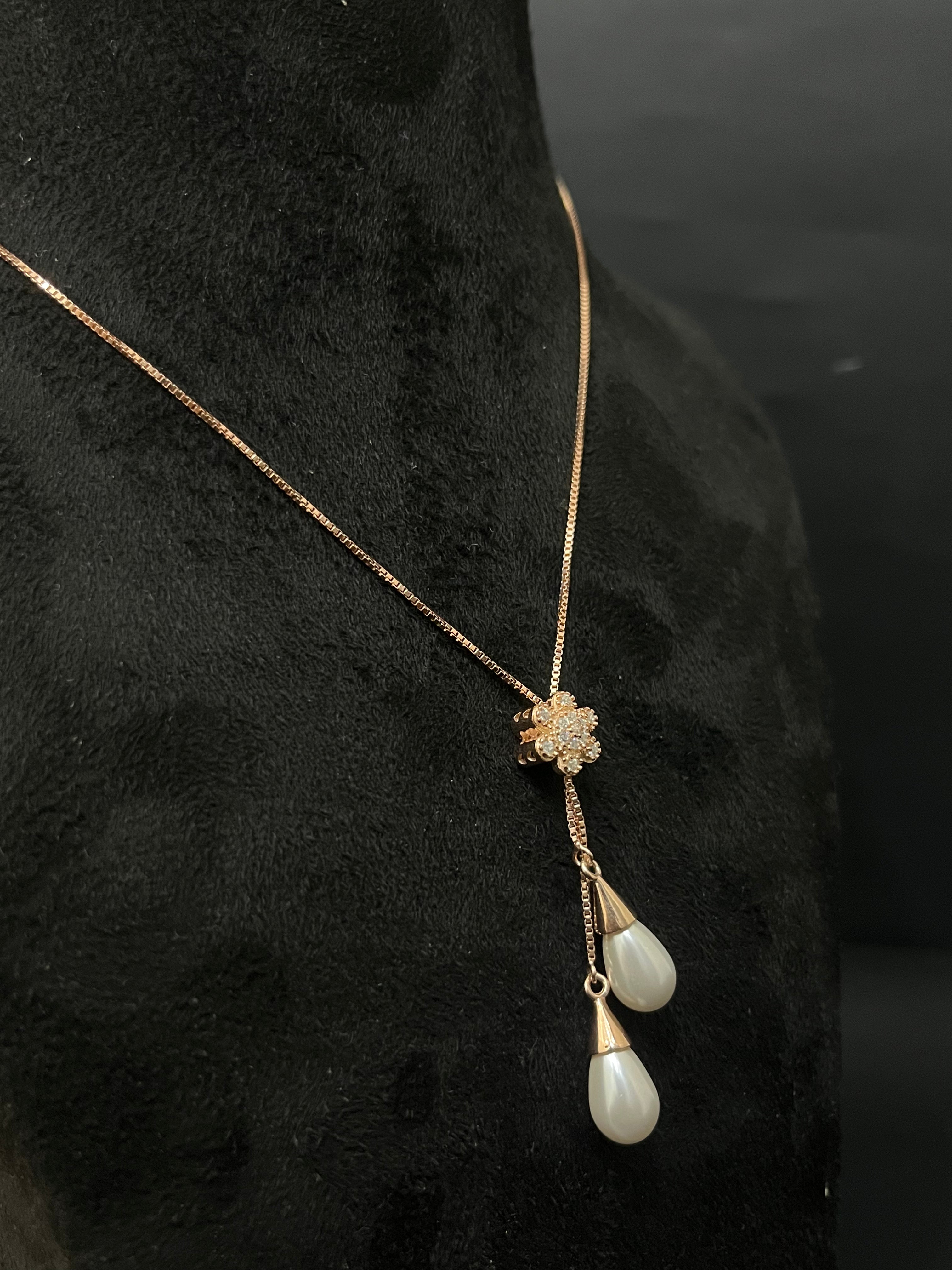 Silver Ladies Pendant Chain Floral Rg