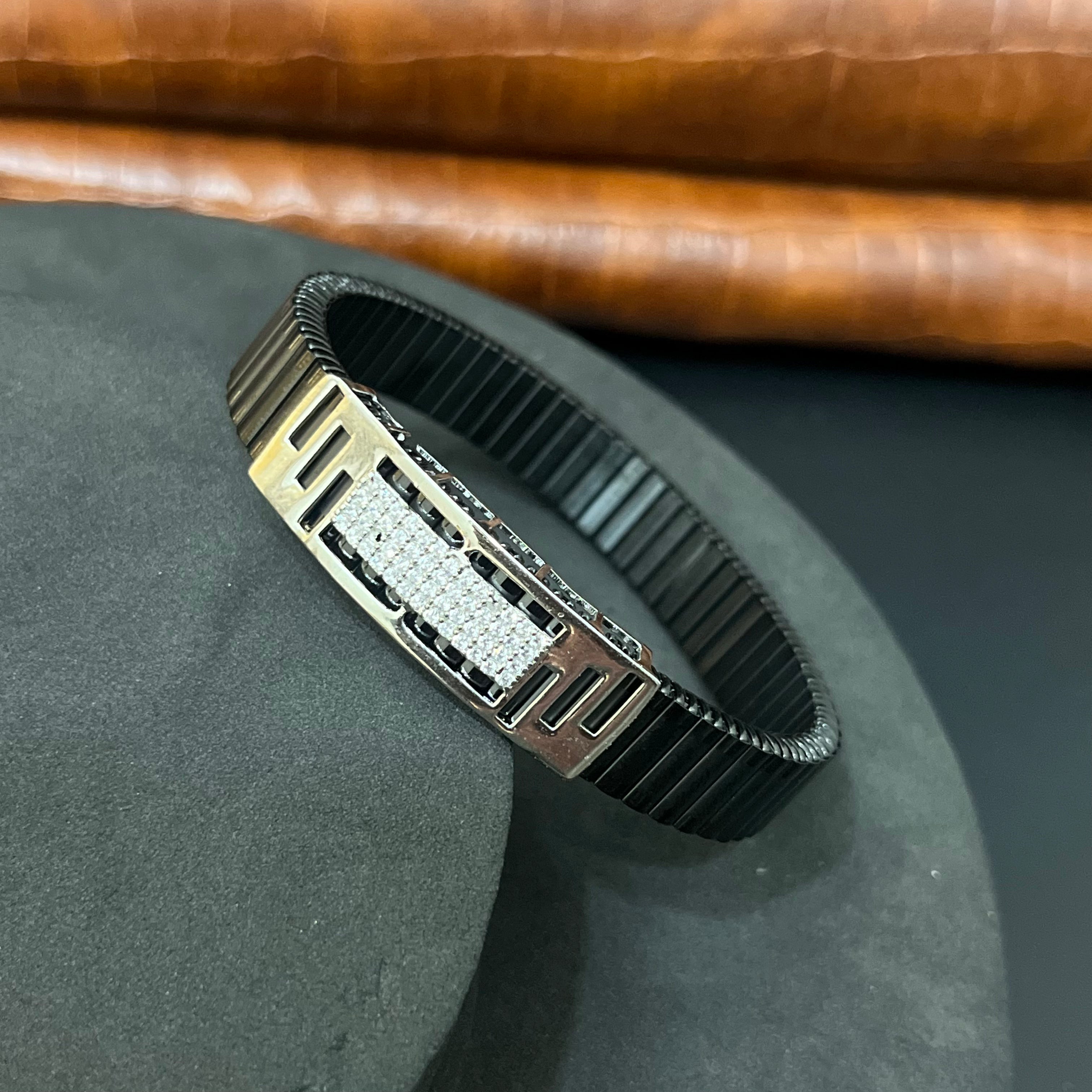 Silver Mens Flexible Bracelet FB9 925
