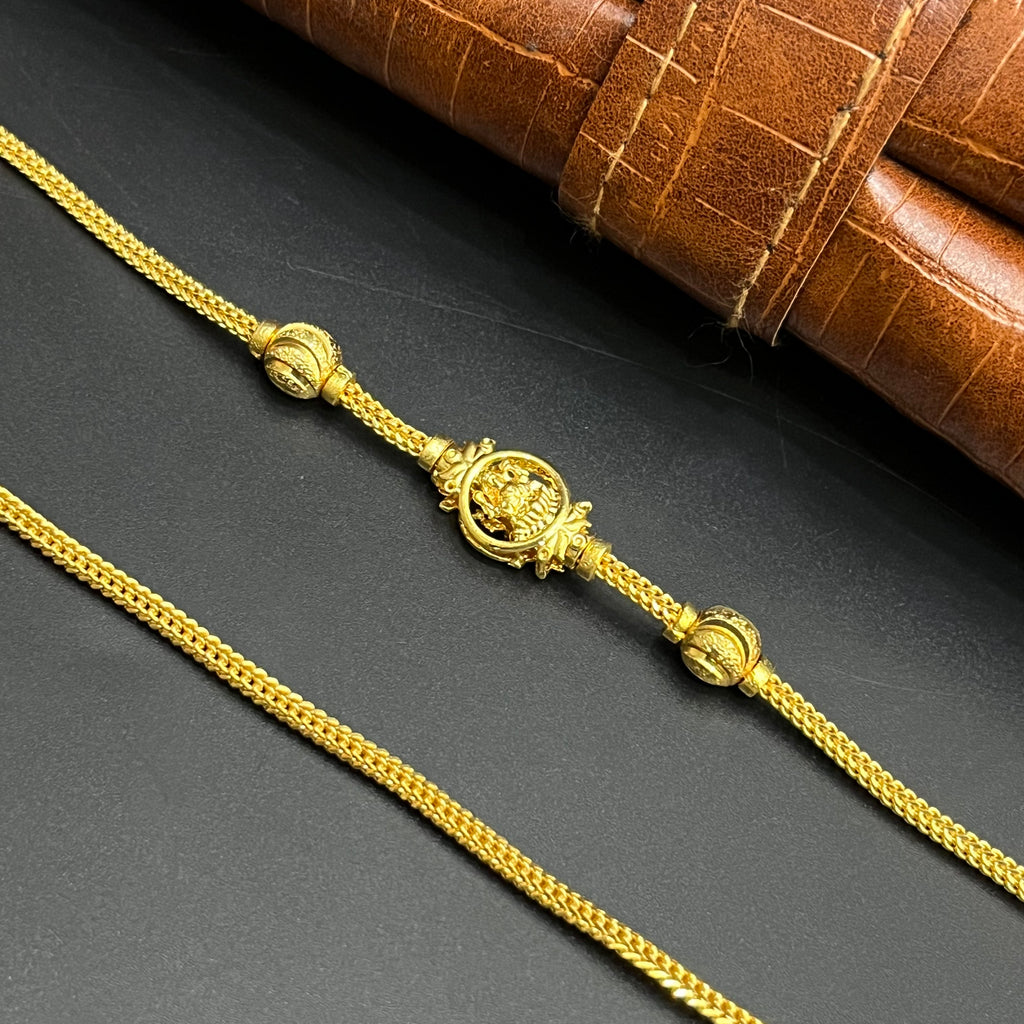 Silver Ladies Thali Saradu Lakshmi Art Mogap Gold Finish M01 925
