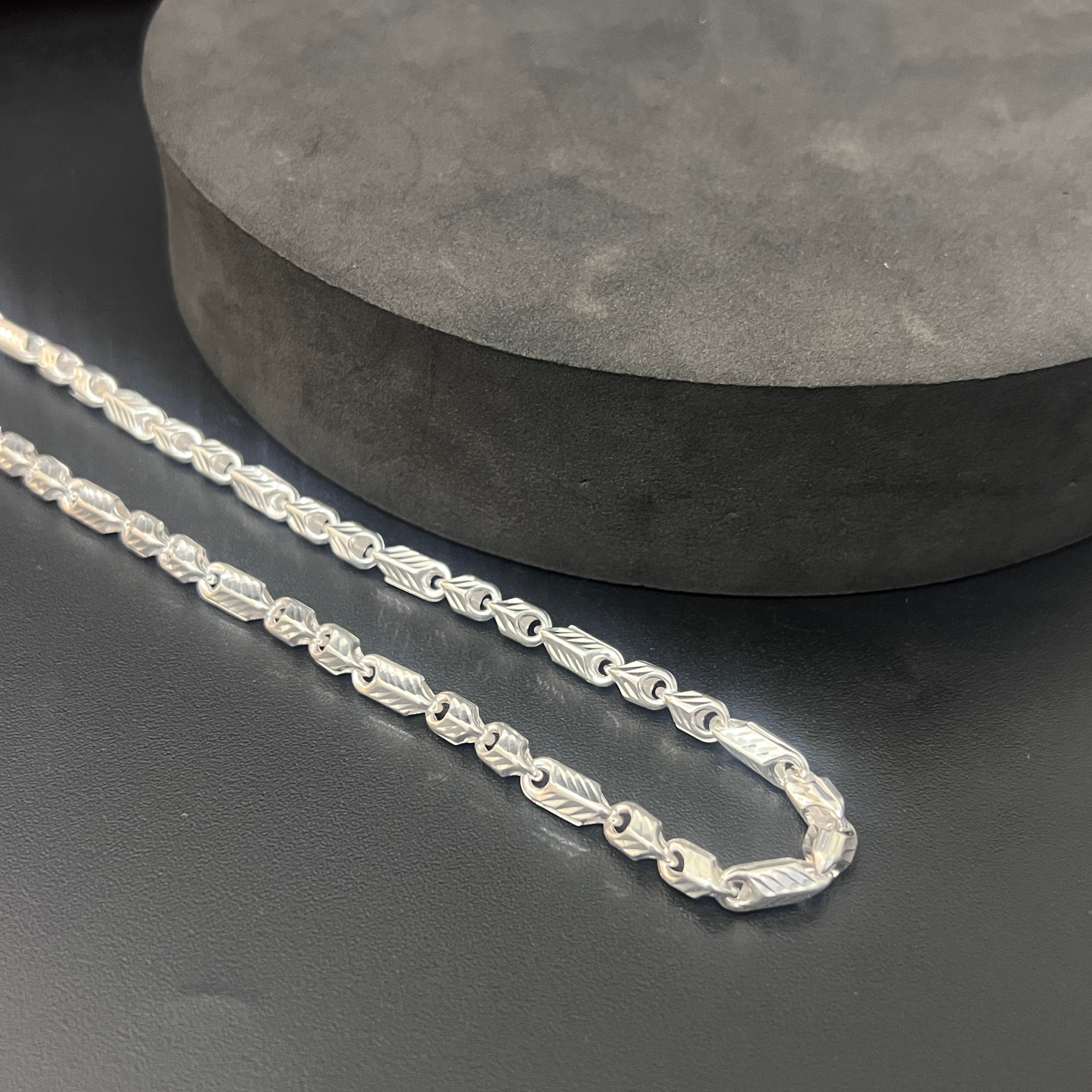 Silver Mens Chain Leaf Link Lock 925
