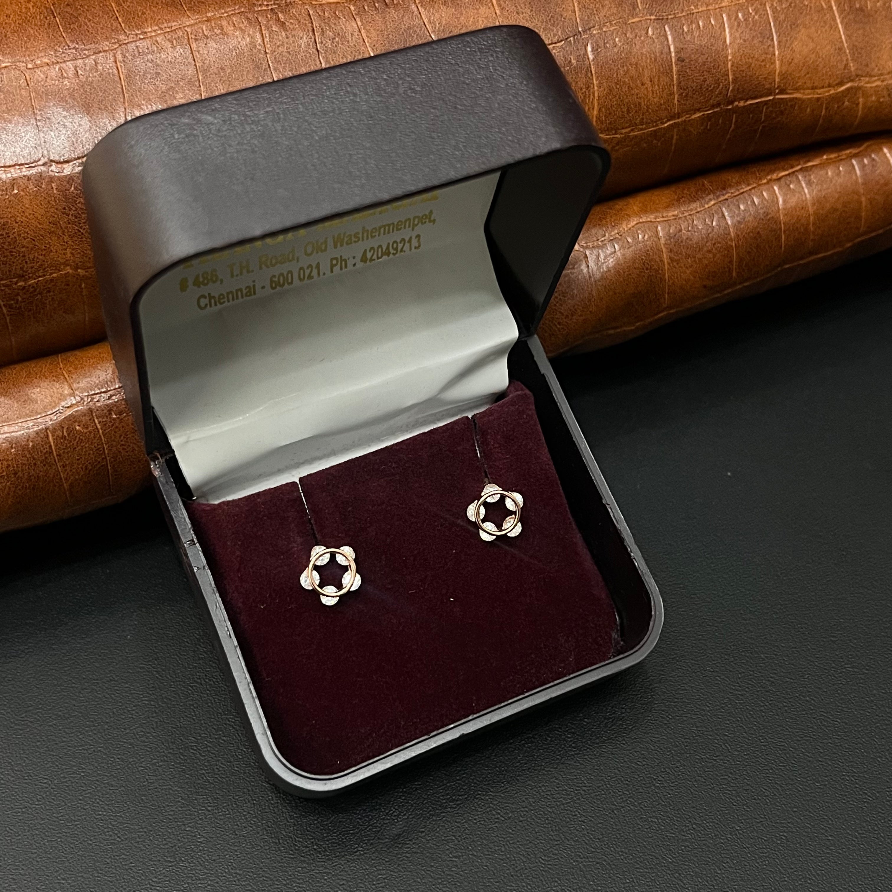 Silver Ladies Stud Circle Stones RG