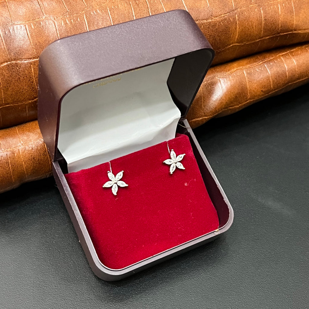 Silver Ladies Second Stud Flower SS