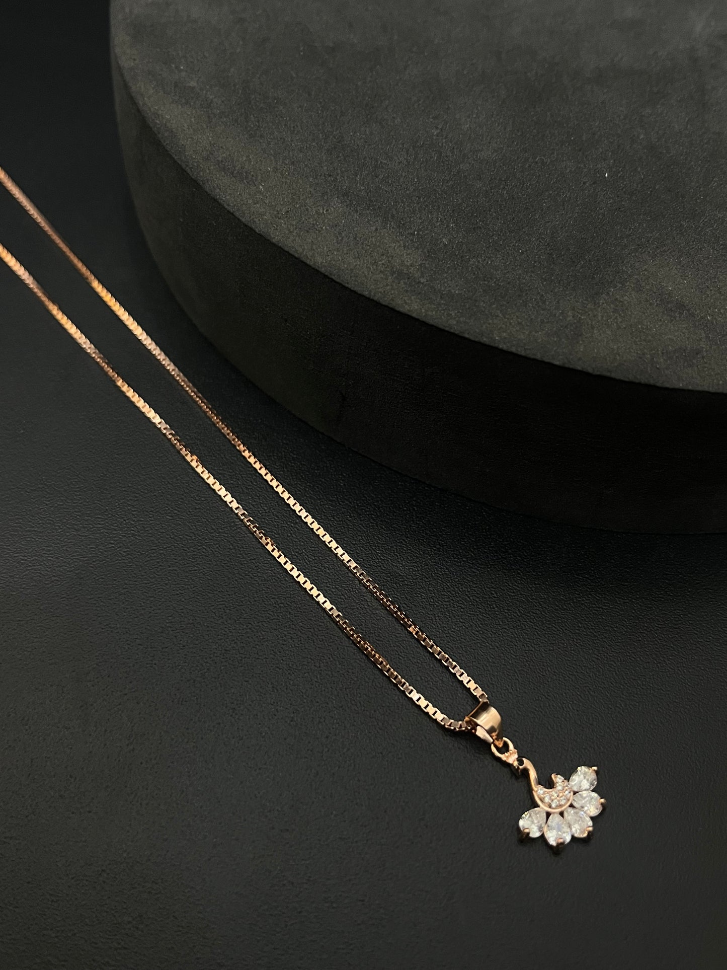 Ladies Silver Chain Swan Rosegold