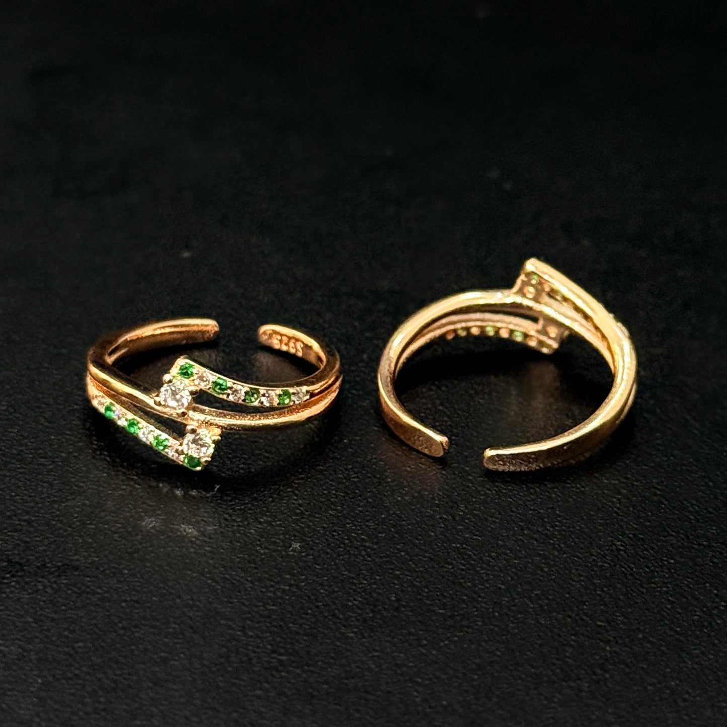 Silver Ladies Toe Rings Criss Cross Green RG