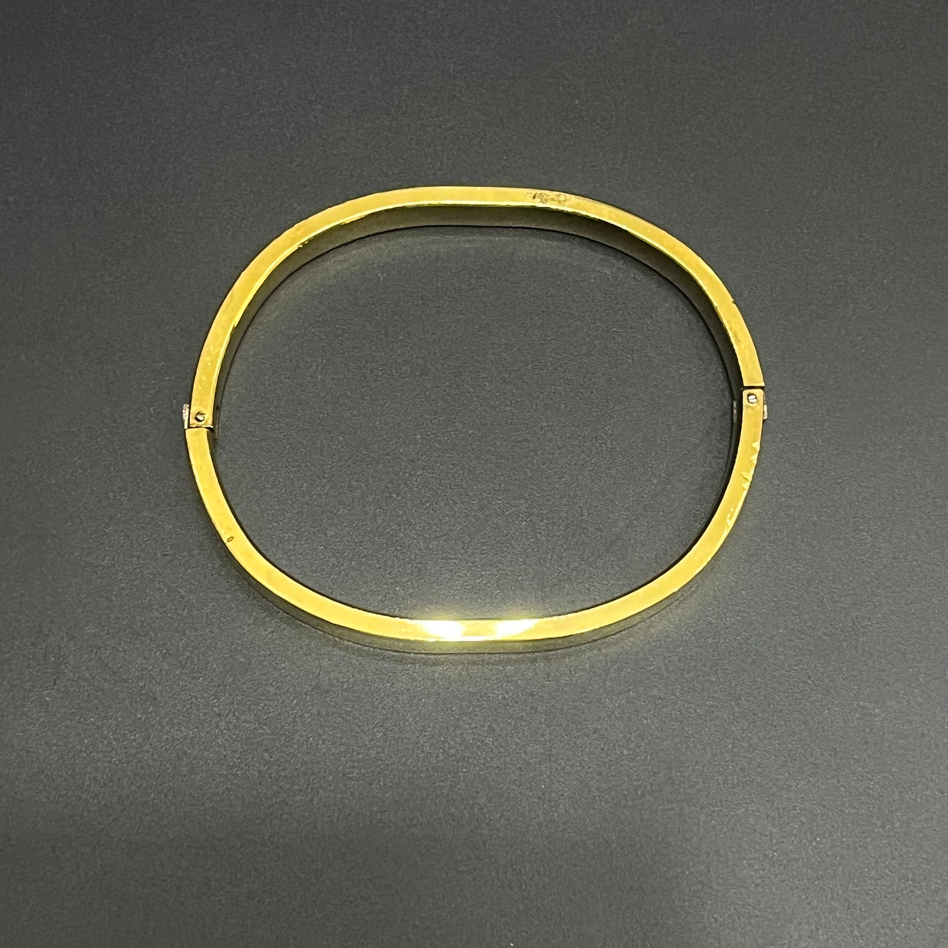 Men's Oval Shape Kada Gold Finish