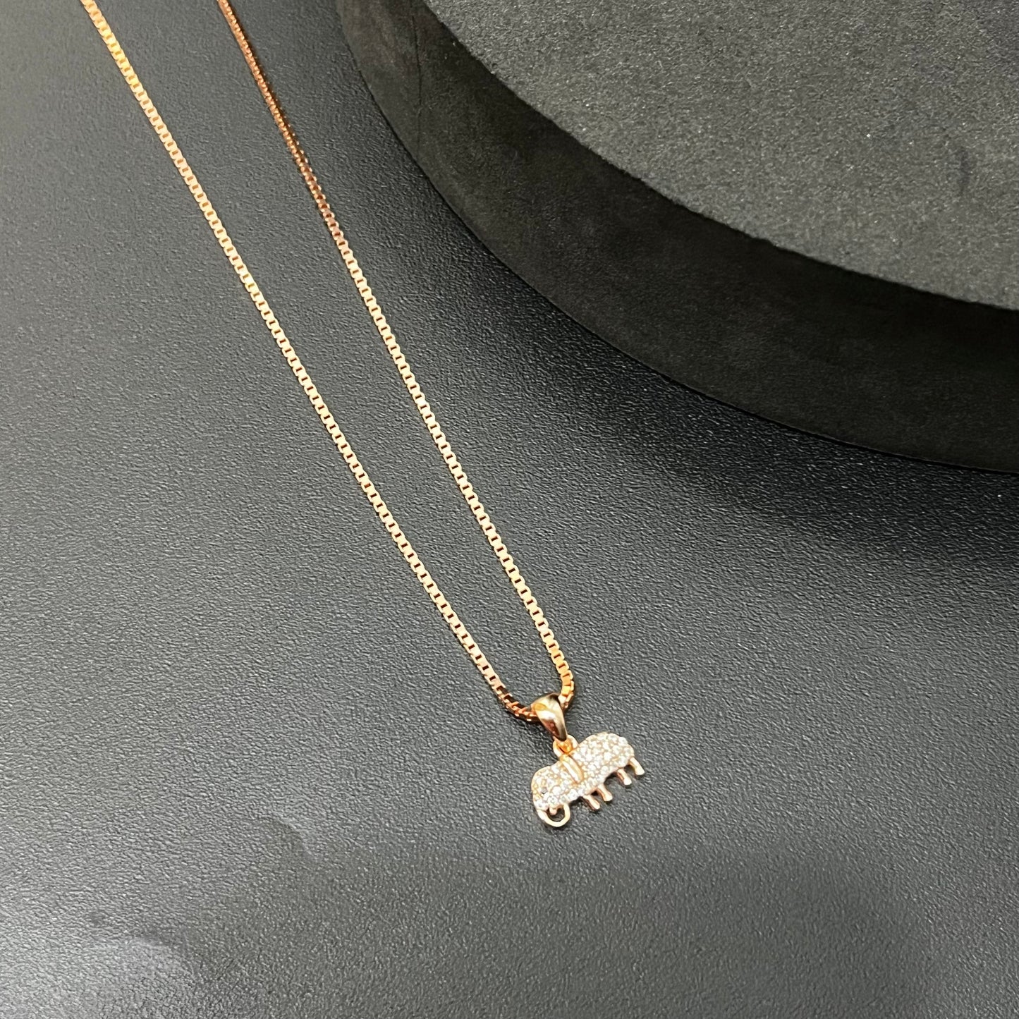 Ladies Pendant Chain Elegant Stone