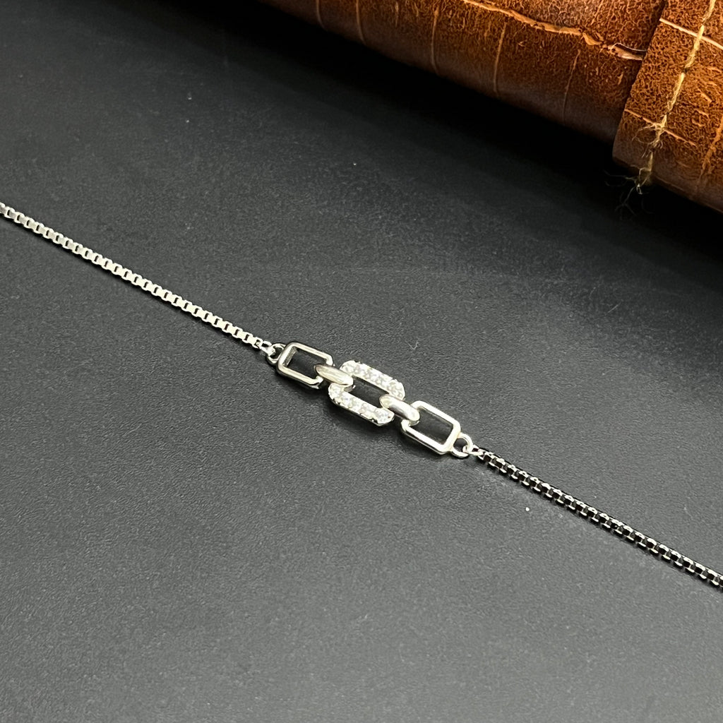 Silver Ladies Bracelet Fabulous Interlock With Stone 925