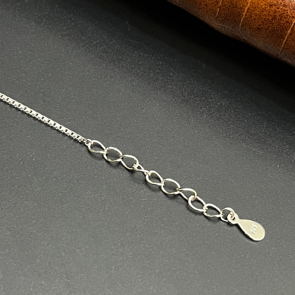 Silver Ladies Bracelet Solitare Disc White Stone 925