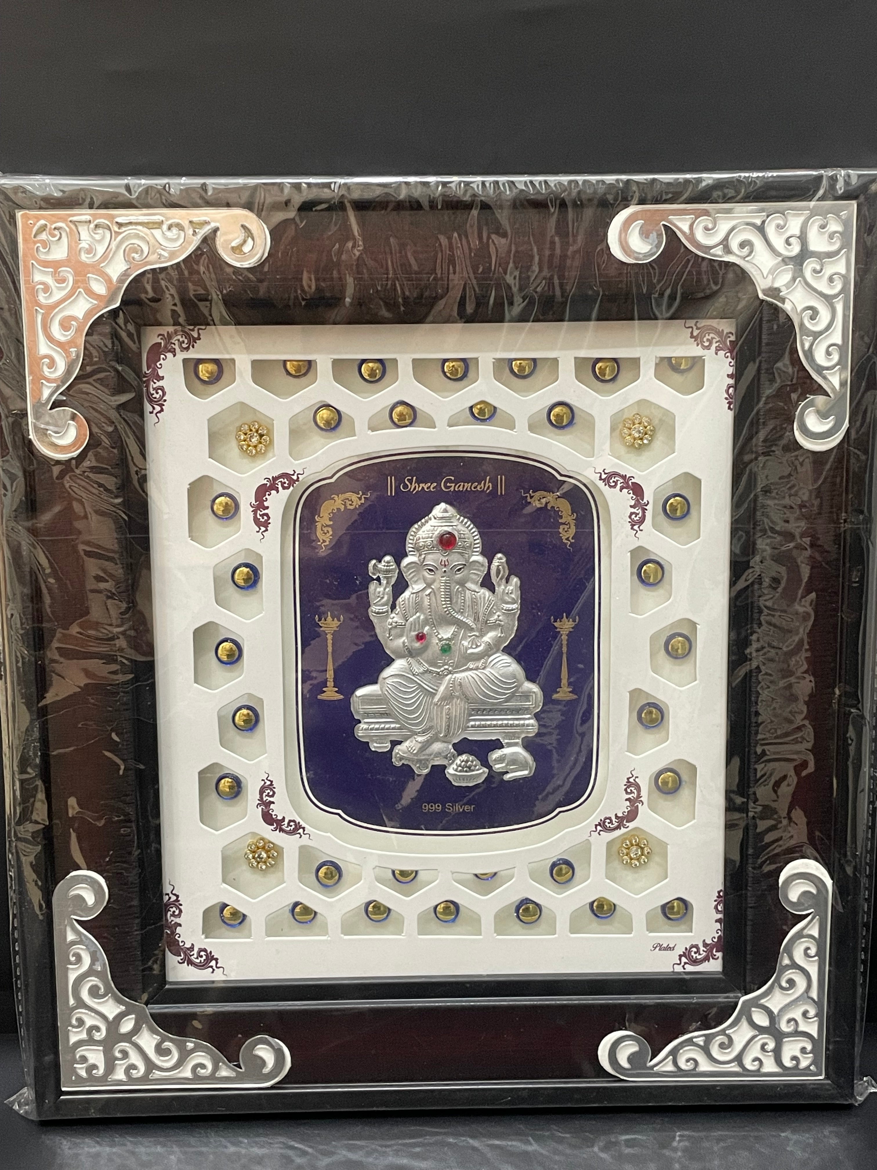 Silver Vinaygar Frame 999 Premium