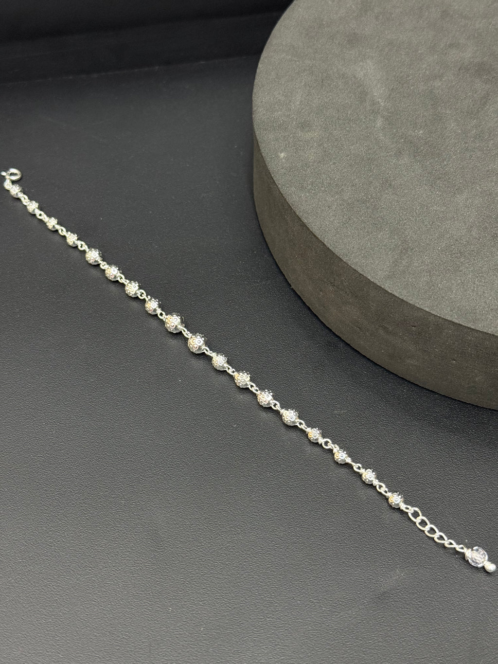 Silver Ladies Bracelet CNC Balls C04