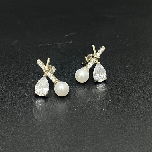 Silver Stud Pearl & Stone