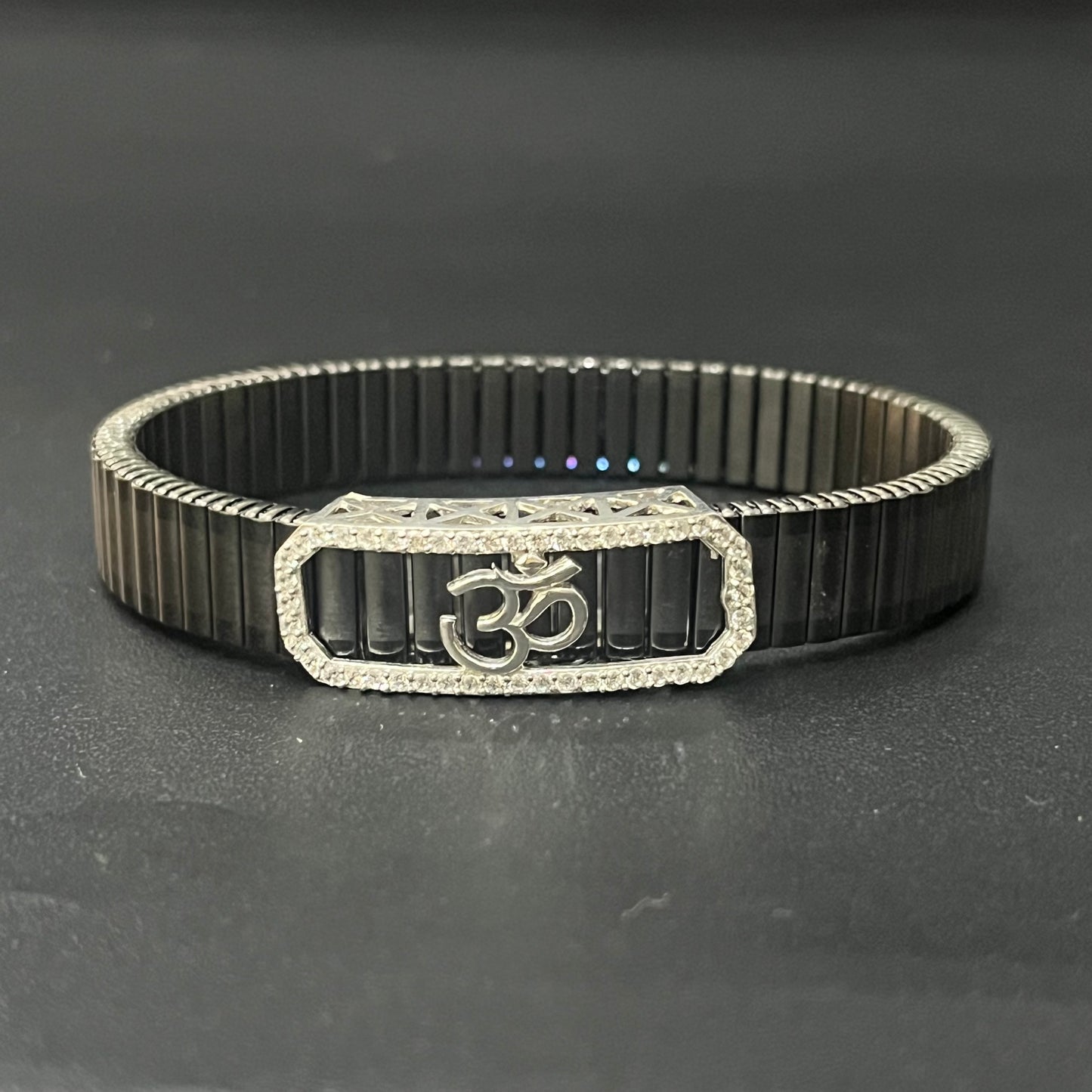 Silver Mens Flexible Band AD OM