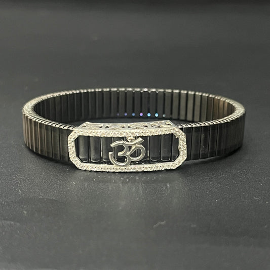Silver Mens Flexible Band AD OM