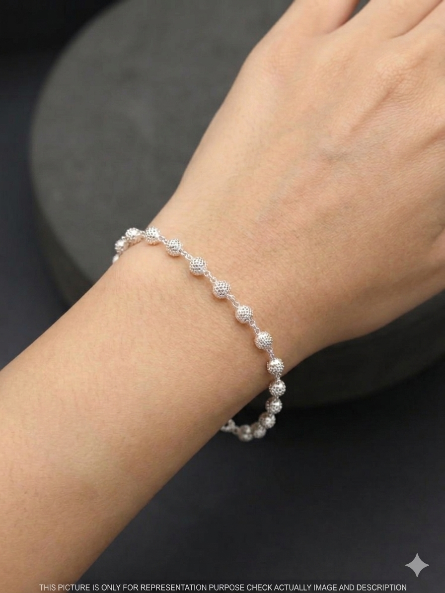 Silver Ladies Bracelet CNC Balls C04