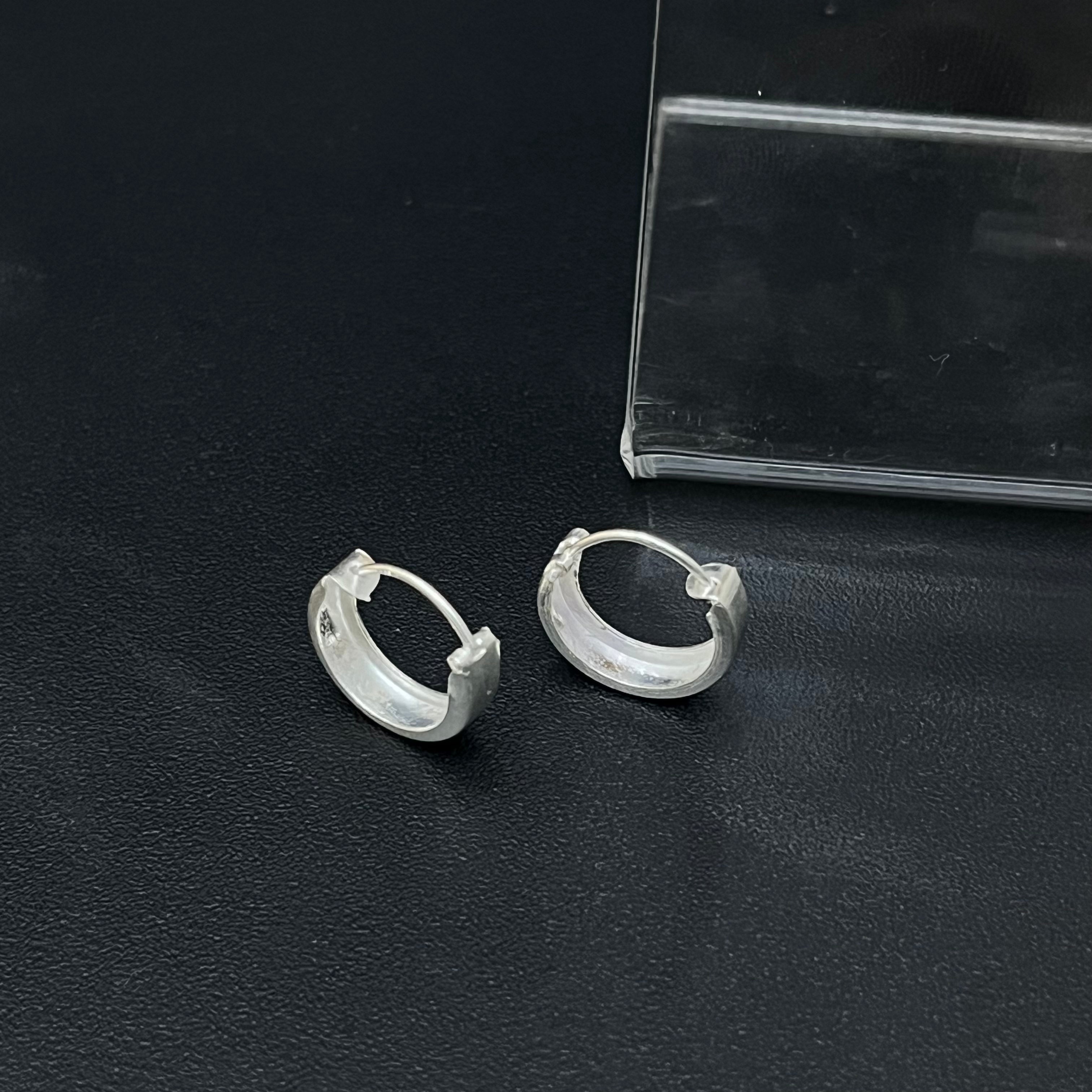 Silver Mens Earrings Bali 10mm