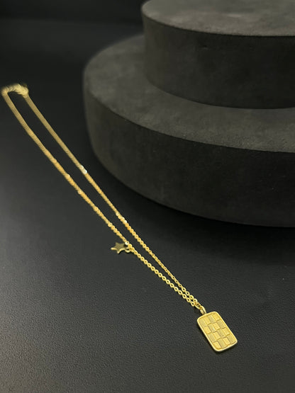 Silver Ladies Pendant Chain Box Locked