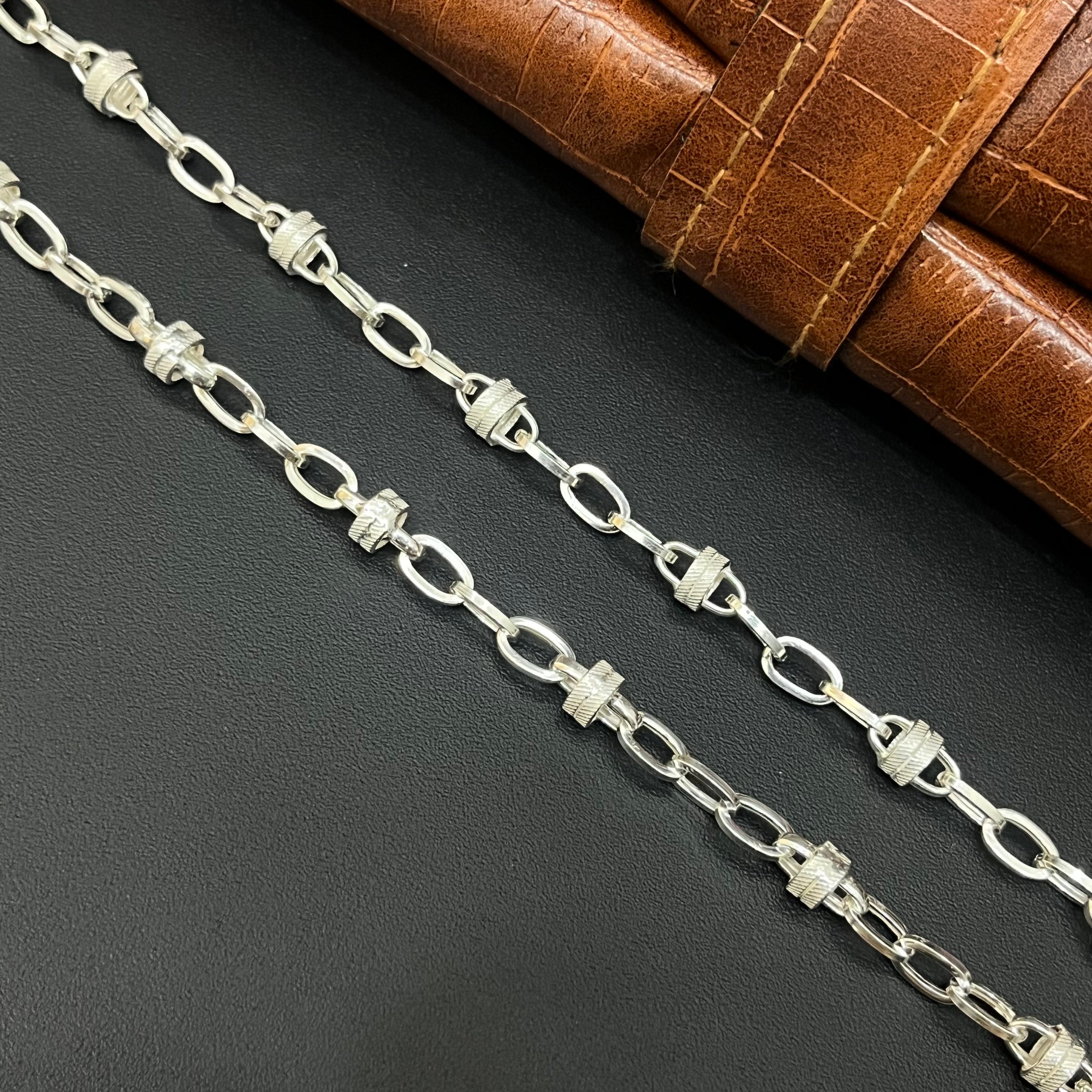 Silver Mens chain 7